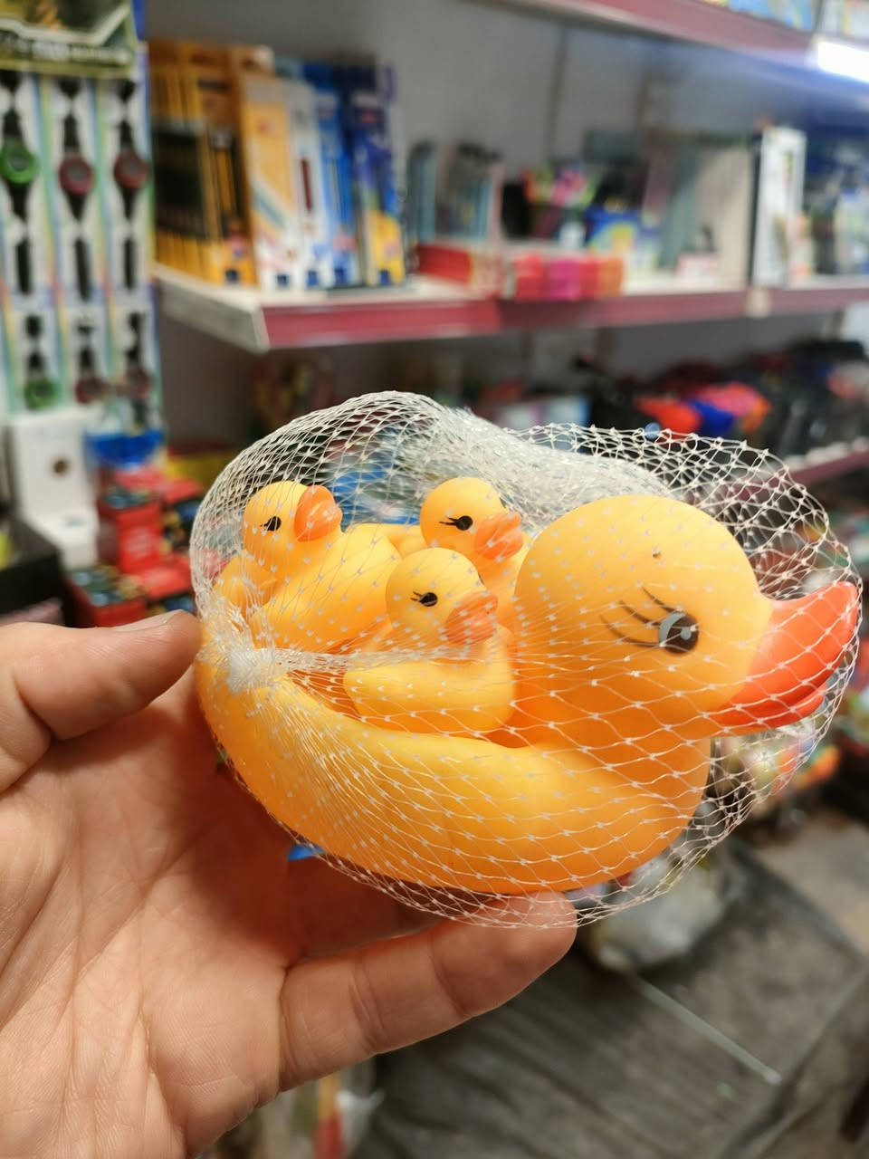 توفر لدى مكتبة يارمجة العاب جديدة حاجة بالف 
🔴العنوان: قرب دورة الجريسي مقابل مولدة الهادي 
⚪رقم الموبايل: ***********
🟢 واتساب: ***********
🔵تلكرام: YRMGA1@
