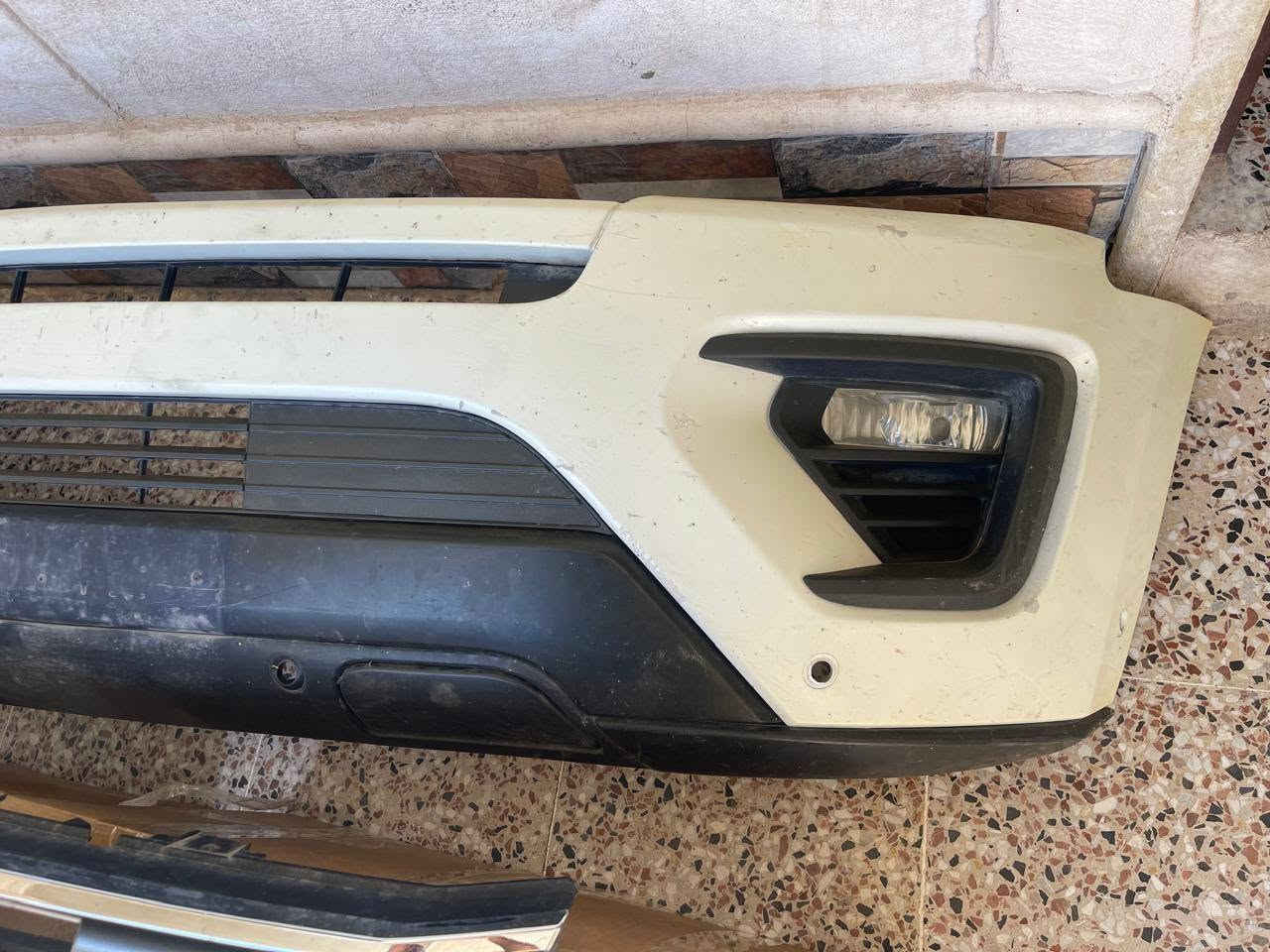 بسبب الوعود الكاذبه مو تراسلني تكلي شراي لاتنطي كلام ومتجاوب بعدين بجم اكسبديشن يرهم مديل 19/20/21 مابي عيب مثل ما موضح بالصور مكانه كركوك سعره 6 ورقات كامل مابي نقص ***********

