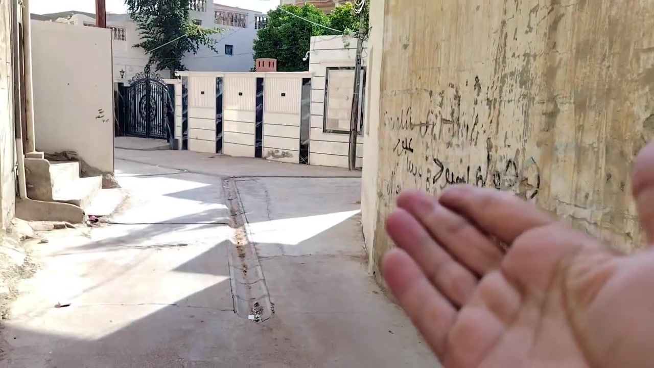 سلام عليكم بيت للبيع جلولاءحي الطليعة  داخل سوك طابو  بيت قاطين و بناء طابوك
المراجعة مكتب عوف للعقار
***********
ابو عبد
