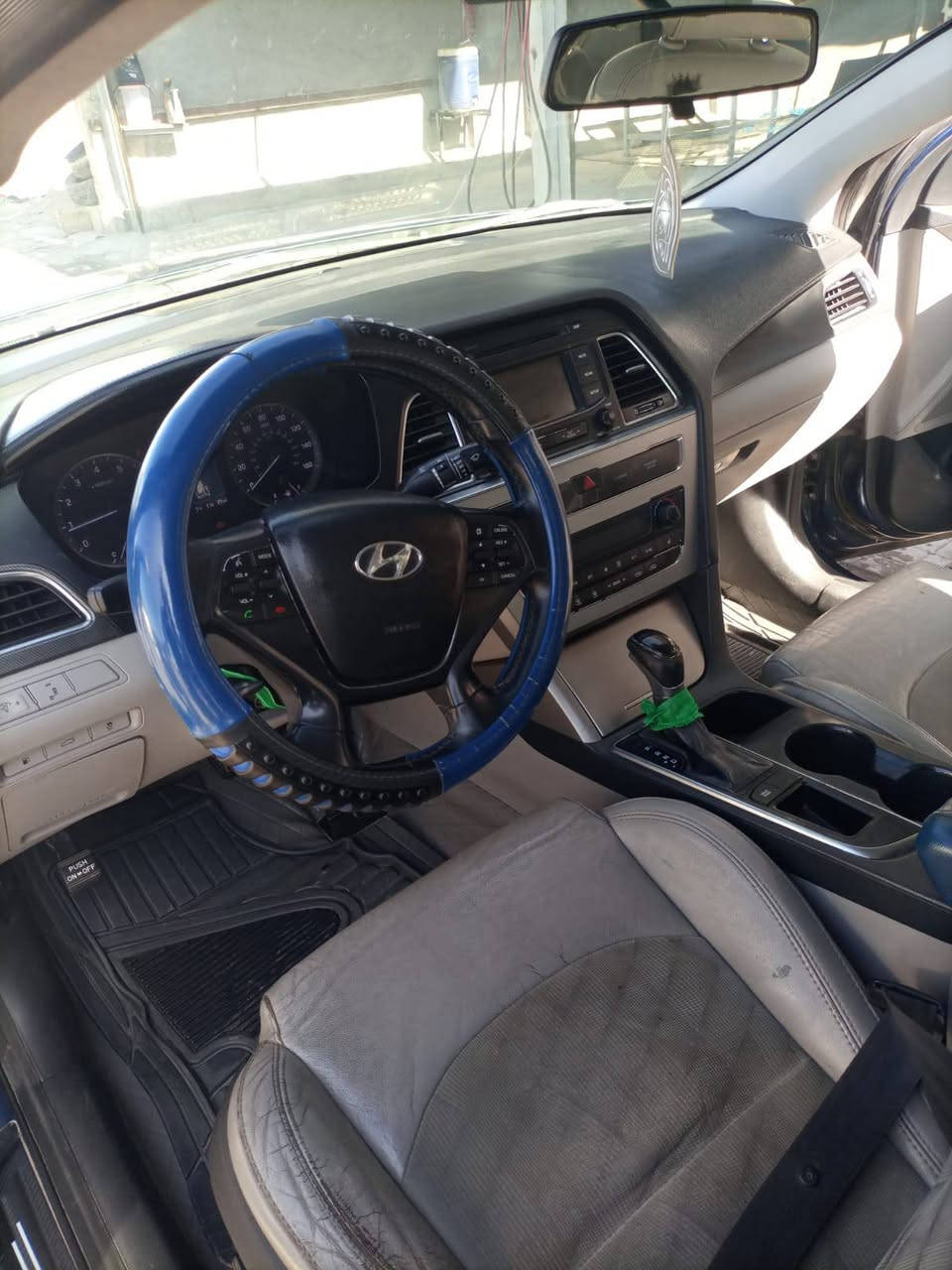 سلام عليكم سوناته مديل15 امريكي سياره نضيفه مال بيت ضربه فقط شبر الباقي مكفول مكان كربلاء لاستفسار عل *********** فول ماعدة فتحه
