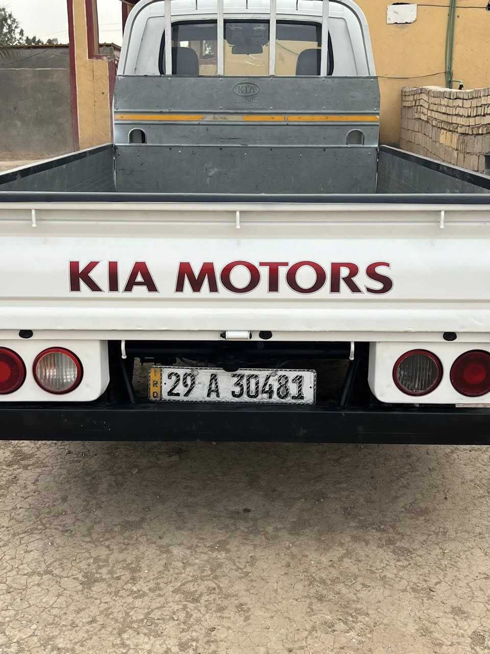 سلام عليكم كيه بنكو موديل 2015 بسمي سياره كفاله عامه من تبديل ضربه جاهز محرك جديد حداديه تخم تاير رقم واسط مكانه بابل الشوملي السعر 103وبيه مجال بسيط ***********
