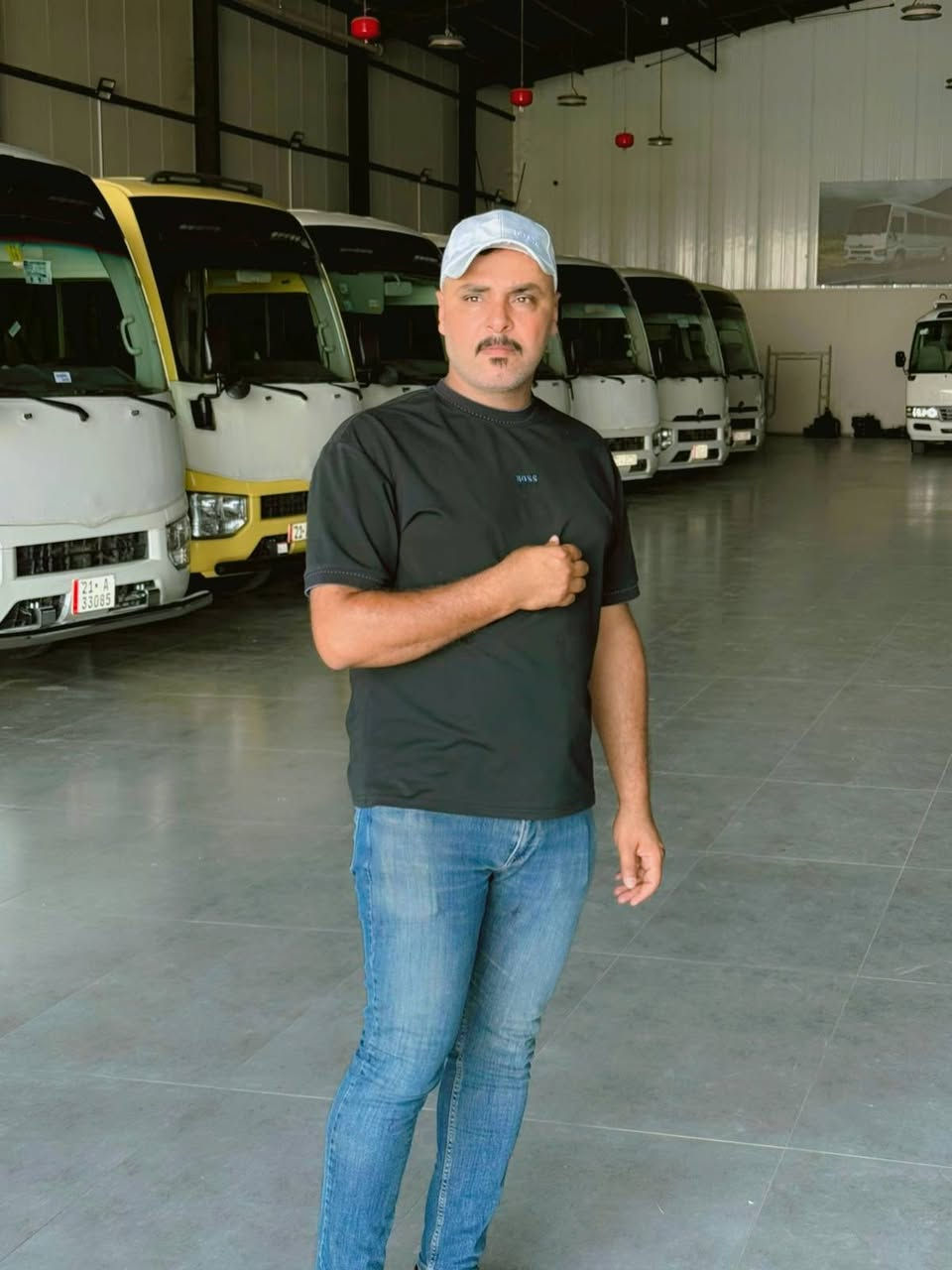 يالله تنطلق حملتنا يوم الخميس إلى كربلاء مرجع تجيك السياره لباب البيت سعر النفر ٦٠٠٠ دينار للحجز محمد فارس ***********
***********
