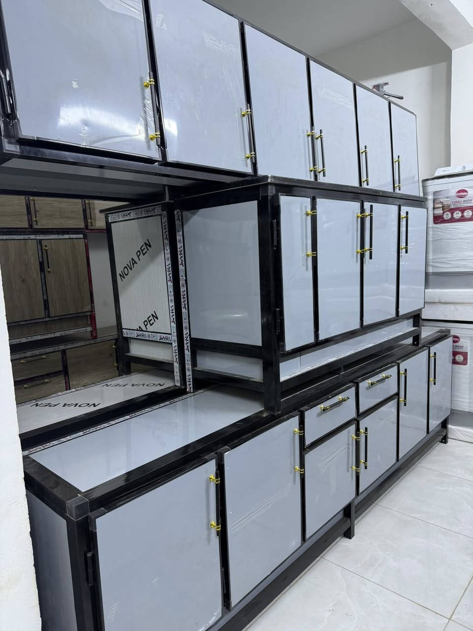 تم تكرار الموديلات واللوان


**إذا كنت صاحب هذا الإعلان وتريد حذفه لأي سبب، رجاءا أرسل رسالة إلى الدعم الفني**