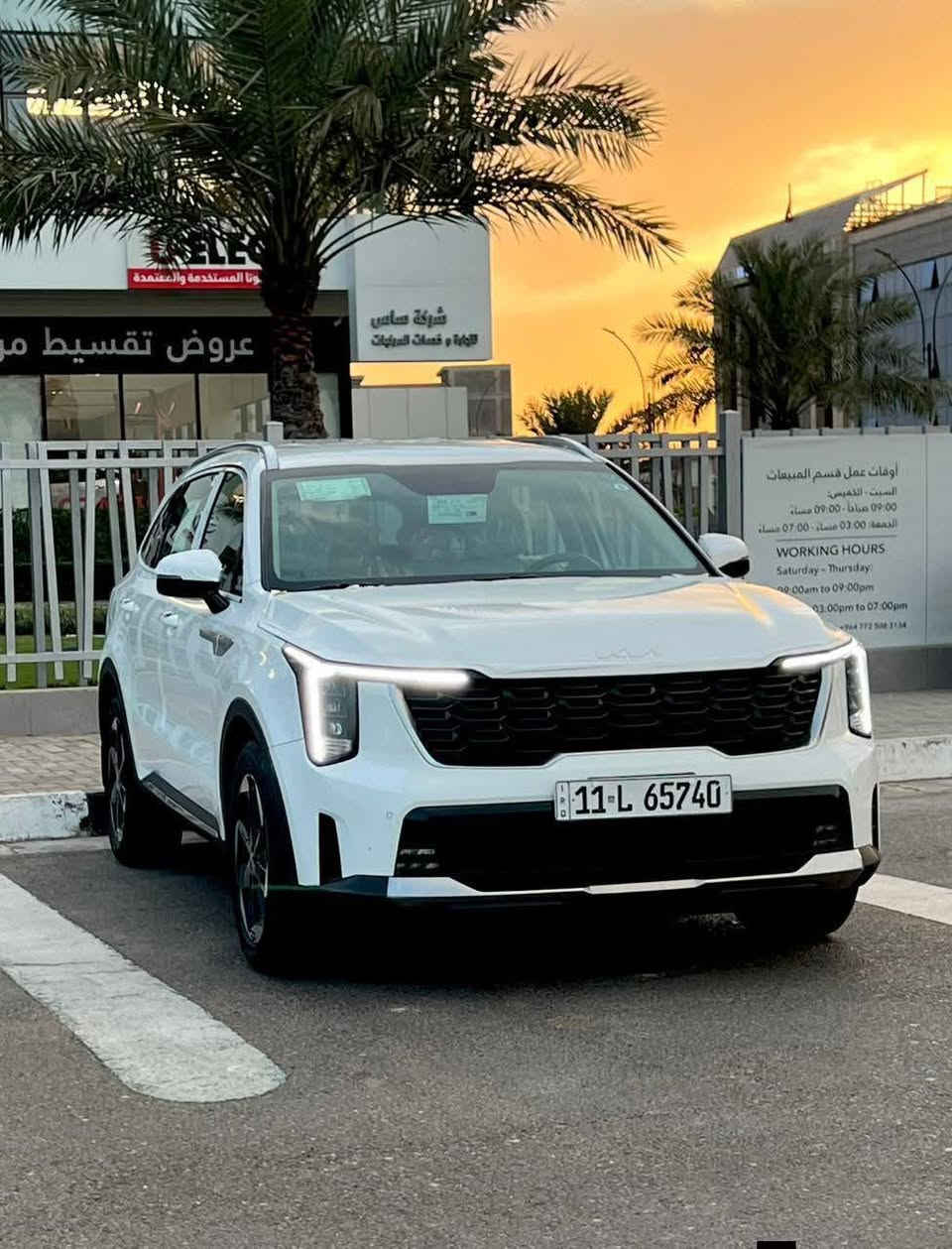كيت سورنتو 2024 خليجي، 
سيارة استعمال شخصي ونظيفة جدًا
بحالة ممتازة وما شاء الله عليها، فول مواصفات وتستاهل:
ملاحظة السيارة كفالة عام فقط كارت تكحيل 
السيارة ماشية 69 الف كيلو 

المواصفات:
- دبل شاشة ديجتال
- تشغيل بصمة
- تشغيل عن بُعد
- كشنات كهربائية
- صندوق كهربائي
- شفتات ستيرن
- هيد أب دسبلاي (HUD)
- سايد بريك إلكتروني
- أنظمة قيادة متعددة
- كير ماوس
- محرك 6 سلندر
- 3 قطع تبريد
- مروس عادي
- رقم بغداد الجديد
السيارة نظيفة جدًا، استعمال شخصي، جاهزة للفحص وما تحتاج أي مصروف، والبيع للجاد فقط.
**سيارة مرتبة وتستاهل، والرزق على الله، والله يبارك لصاحب النصيب
 مكان السيارة: بغداد - السيدية  

رقم صاحب السيارة 
***********
