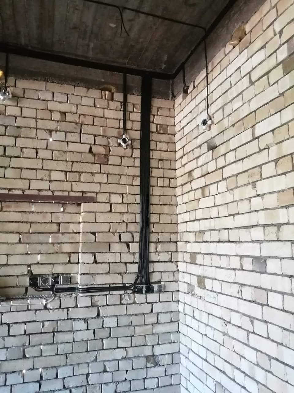 السلام عليكم تأسيسات كهربائية عامه في كربلاء المقدسة سيمنز بوري وعمل بوردات سيطره وعاديه أيضا
نعمل في كافة أنحاء كربلاء
الالتزام بالموعد
علي العبودي *********** واتساب
حسين العبودي
أحمد الخالدي
والله يرزق الجميع
