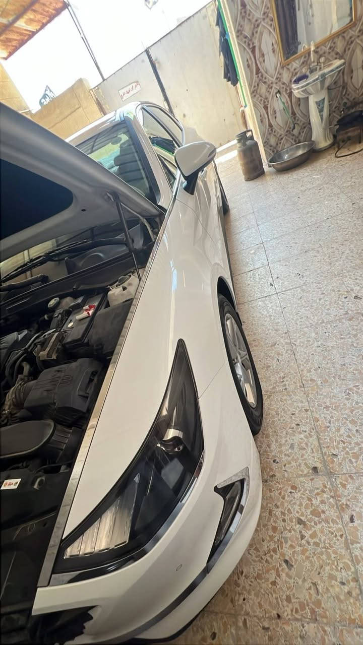 سوناتا خليجيه كفاله عامه سياره جديدة ماشيه 32.. موديل. 2023 مكلف بل نشر تصل على هاذ الرقم... ***********...سعر 205

