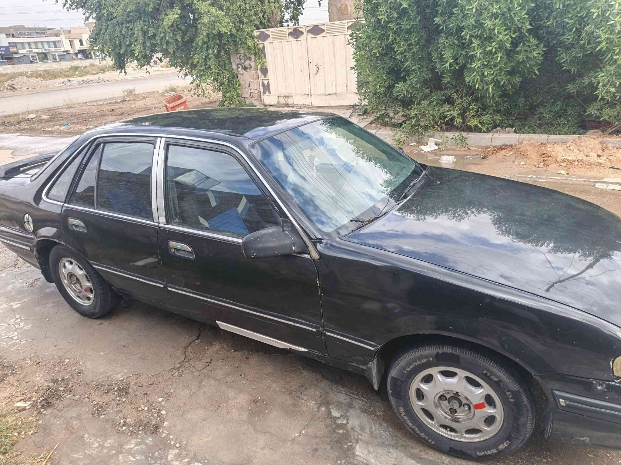 السلام عليكم
سياره برنس موديل ٩٣
رقم ألماني أبيض انبار
سنويه لحد ٢٨ سياره بيه نواقص بسيطه بطاين بوب خلفيه 
وتبخير شي بسيط جام كهربائي كله شغال كير أوتوماتيك نضيف سنتر لوك شغال كامل 
عنوان الرمادي ٥ كيلوا 
السعر ٢٨ وبيها مجال بسيط 
 
*********** أبو فاروق
