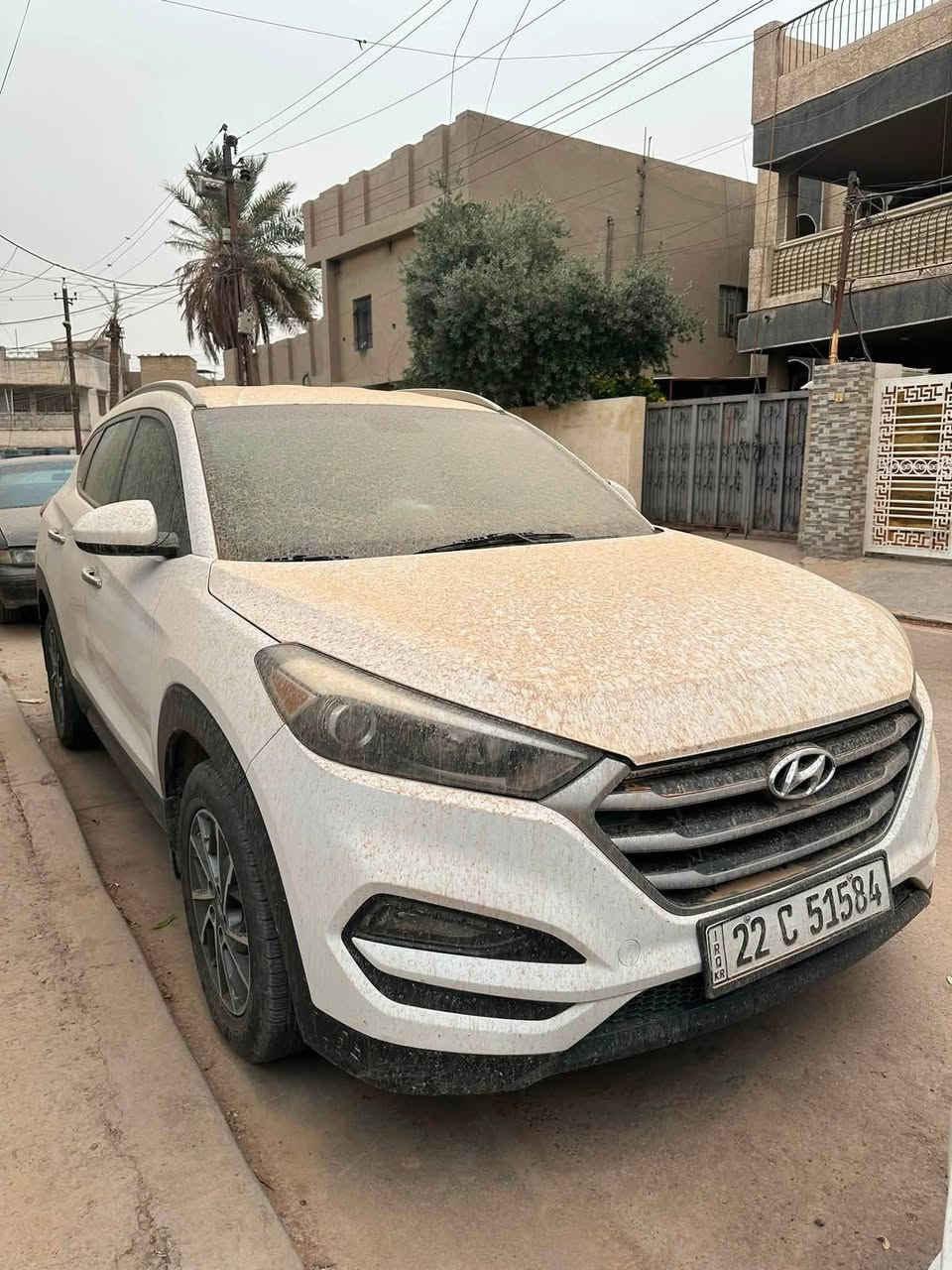 ترسان امريكي 2017 للبيع
وارد امريكي حادثه موجود بالصور 
محرك 2000 GDI 
بجم كبس بيه صبغ شبر بالبنيد اثر شخط للجماليه 
موصفتها كامره شاشه صغيره شاشة معلومات موصفات العاديه 
ماشيه 85 ميل قابل للزياده 
صدر وكير ومكينه كله مكفول السياره نضيفه 
السعر 165 وبي مجال 
مكاني بغداد جديده 
ممتوفر على فيس يفضل تتصل 
***********
