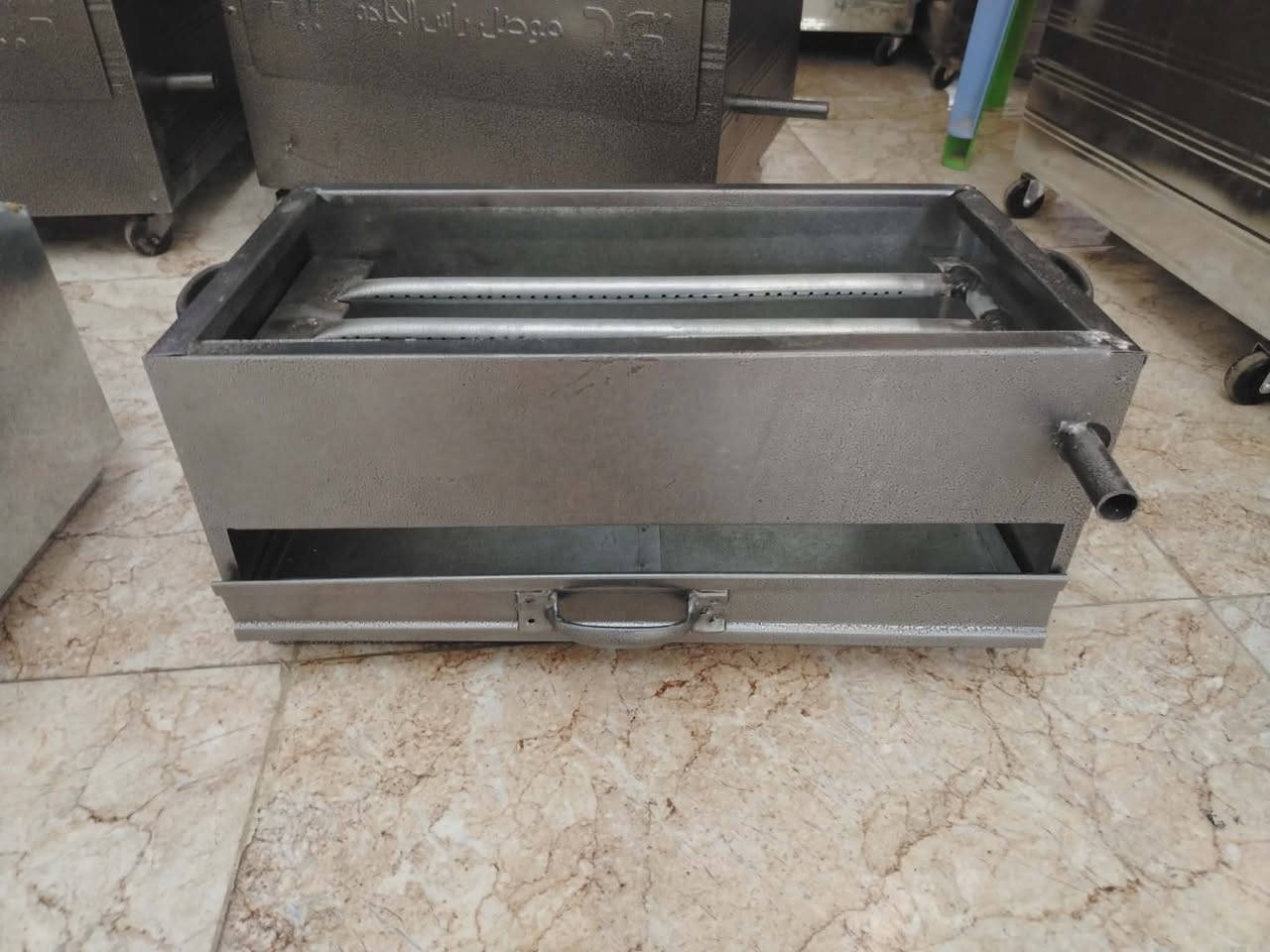 شواية غازية أرضية مصبوفة حراري لون اسود 💥 💥 ⚡
قياس عمق 25 سم عرض 47 سم ارتفاع 20سم 💥👌🔥
بليت مغلون كيج 06 ثقيل ⚡
مع 10 شياش كباب ⚡ ⚡
10 شيش تكة 🔥 ⚡
مشبك دجاج مربع 👌👌👌
مع الملحقات منظم وصوندة ومفاتيح الغاز وقفايص 💪 😘
توصيل مجاني لكل محافظات العراق مجاني 🚚 🚚

السعر 45,000 الف دينار 💵 💵 سارعو بالحجز قبل انتهاء العرض


**إذا كنت صاحب هذا الإعلان وتريد حذفه لأي سبب، رجاءا أرسل رسالة إلى الدعم الفني**