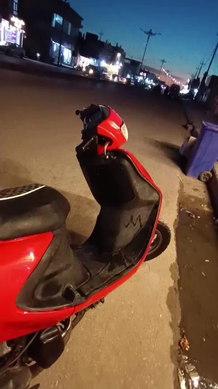 سلام عليكم فراشه نثيه طماطي مكينه مامفتوحه كهربائيات كله شغال ماعايزه شي مكينه مامفتوحه شلعه ومعدل فولل الدراجه نضيفه شوفت عينك السعر 400وبيها مجال مكان نجف حي ميلاد اي استفسار متواجد خاص وهذا رقمي ***********
