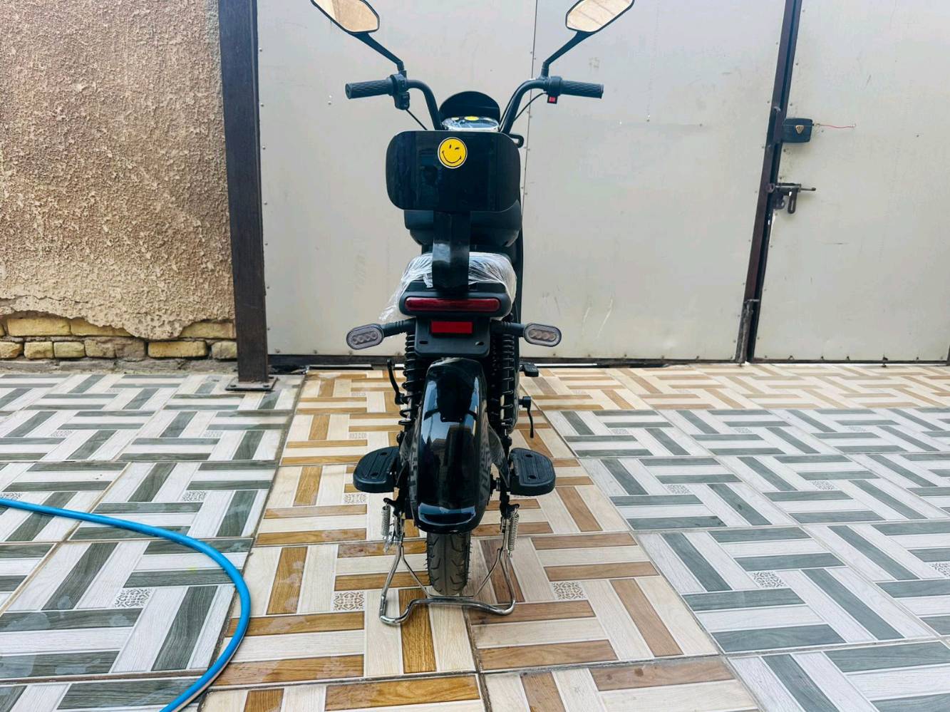 السلام عليكم دراجه شحن البيع كلشي مابيهه السعر 280 وبيهه مجال رقم الهاتف 770 376 7560