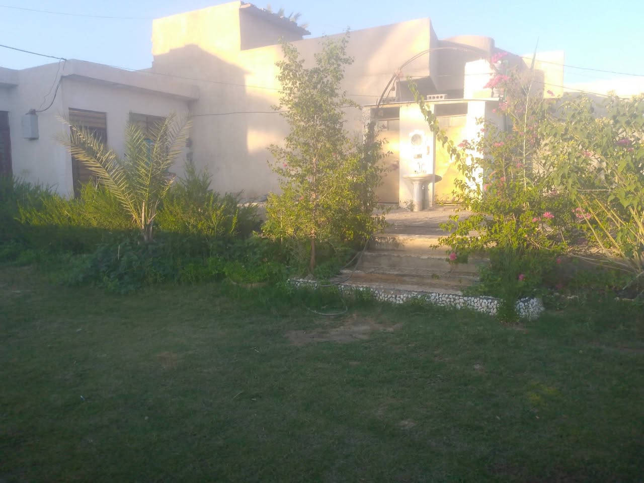 بيت للبيع كربلاء الابراهيميه نزلت العامريه  قرب اسواق الاخوين المساحه 500متر يحتوي على حديقه  +استقبال خارجي +2حمامات خارجيه +مطبخ كبير+صاله تحت وصاله فوق +حمام داخلي +غرفه 1.
للاستفسار: ***********
بيت للبيع كربلاء الابراهيميه نزلت العامريه  قرب اسواق الاخوين المساحه 500متر يحتوي على حديقه  +استقبال خارجي +2حمامات خارجيه +مطبخ كبير+صاله تحت وصاله فوق +حمام داخلي +غرفه 1.

