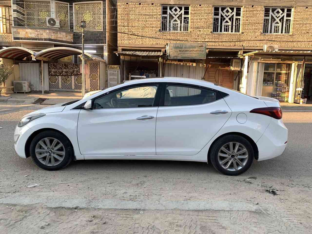 النترا 2016
خليجي 

مكينه 2000

فول مواصفات 

فتحه 

شاشه 

مري شفط 

داخل جلد عسلي

تحكم مقود جهتين 

اشاير بلمري

حساسات امامي خلفي

تبريد قطعتين 

كيرAT

سياره بسمي تحويل ثاني يوم 

بيها 3قطع

تخم تاير جديد 

مكان بغداد 

للاستفسار

***********
