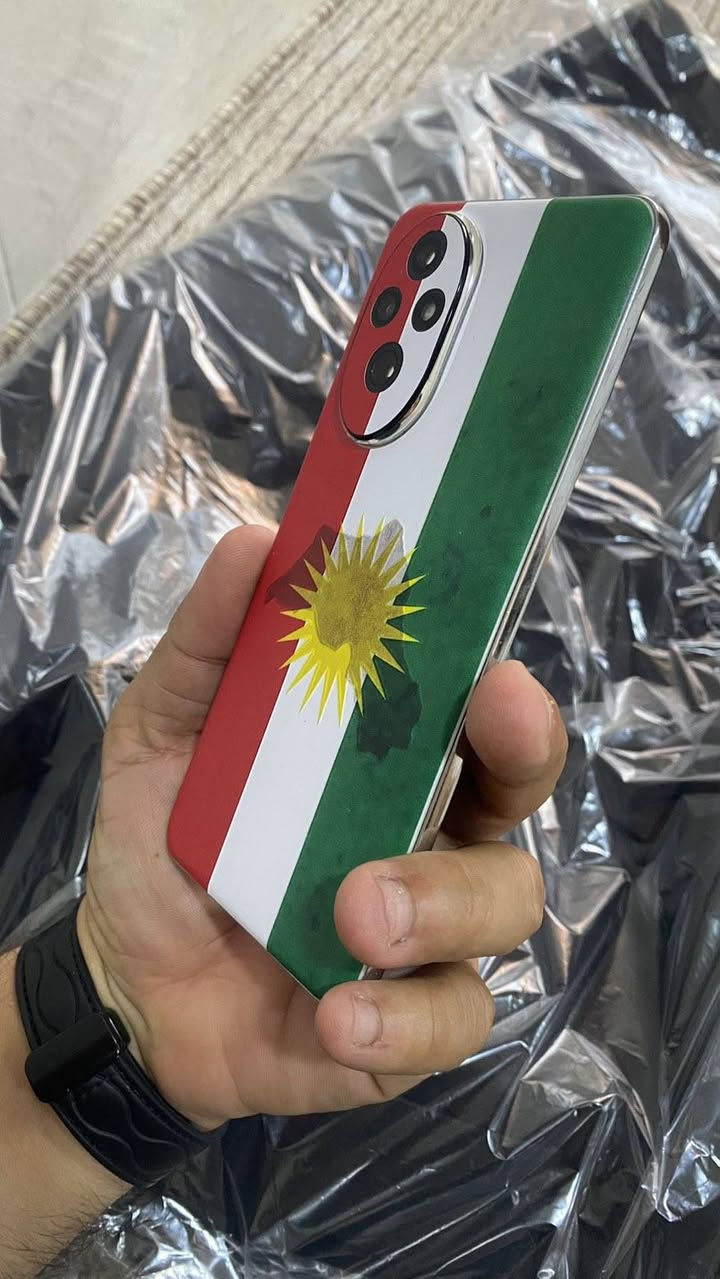 هۆنەر 200  زۆر پاک مۆبایلەکە زۆر کەم بەکارهاتووە 
نرخ 350 هەزار بی ئەشیایە لە هه ولیرم 
ram12
256G
battery/ 5200 
100w super fast charging
6.7 display amoled أربيل, العراق


**إذا كنت صاحب هذا الإعلان وتريد حذفه لأي سبب، رجاءا أرسل رسالة إلى الدعم الفني**
