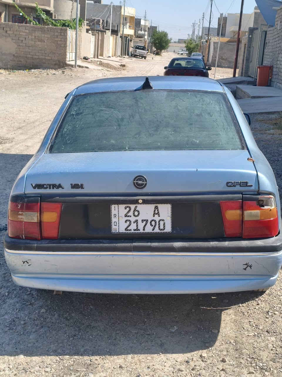 فكترا موديل 1991 للبيع 
 محرك 1600
بيها ضربه بل يسره بل جنطه
كير شرط محرك بي خيط تبخير سياره 
مكاني سامراء 
*********** متواجد وتساب واتصال سعر 30 وبيها مجال
