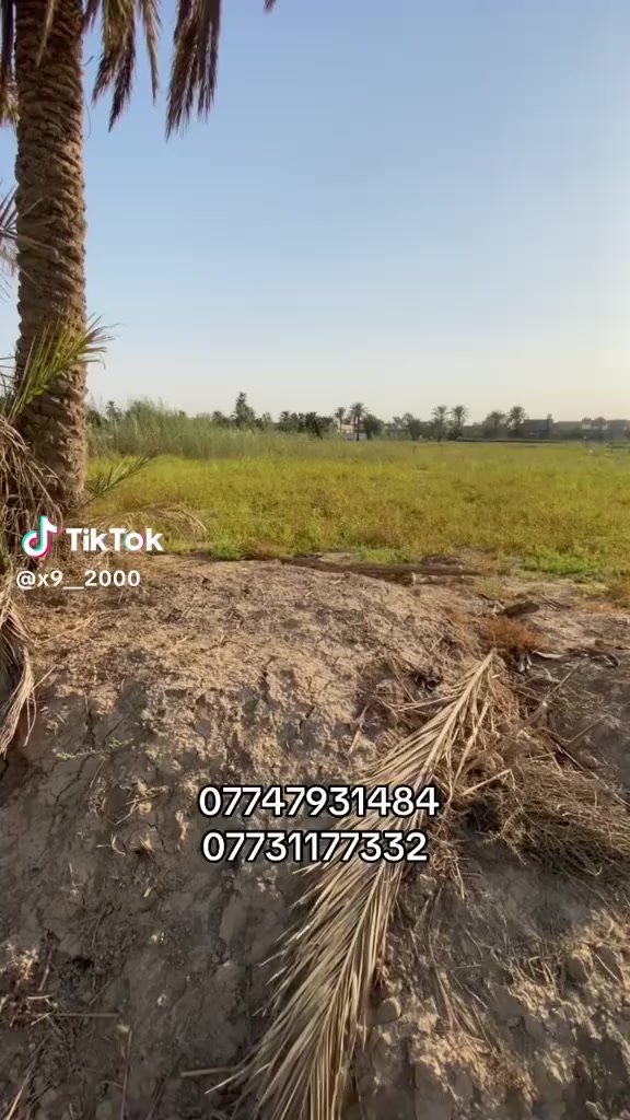 السلام عليكم قطعة للبيع العريفيه
المساحة ٥٠٠ عقد زراعي وجه ١٥ 
***********
