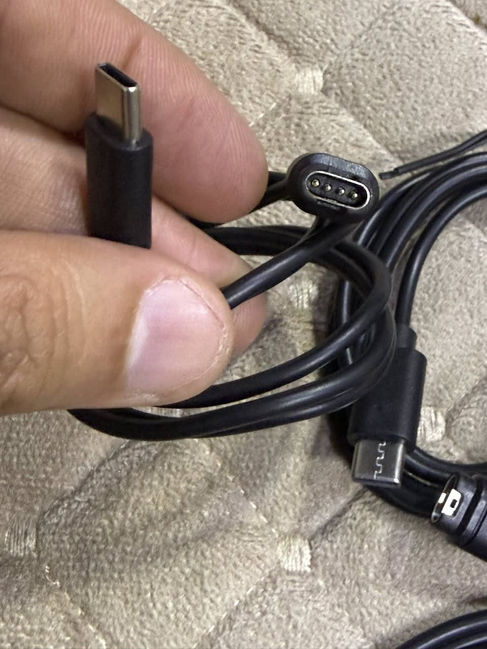 كيبل كارمن سعر القطعة 15سعر القطعتين 25 الف والتوصيل مجاناً
النوع حديث وسريع الشحن Type C


**إذا كنت صاحب هذا الإعلان وتريد حذفه لأي سبب، رجاءا أرسل رسالة إلى الدعم الفني**