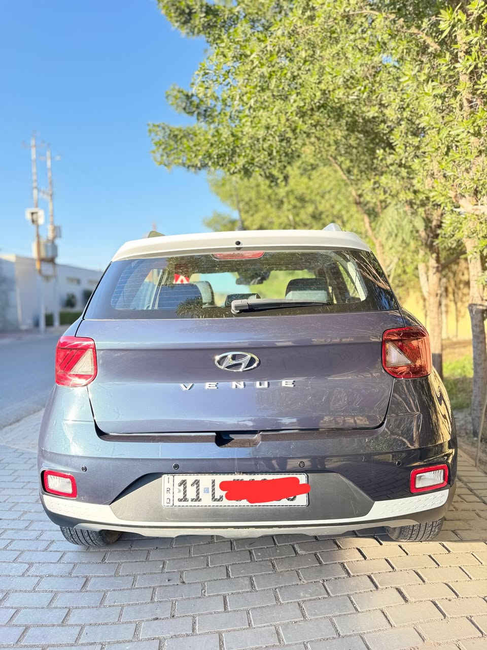 هونداي فينو موديل 2023 
لمتد
توكلر قماره ابيض 
ازرق نيلي 
ماشيه 21000الف
كير ومحرك مكفول 
بصمه
شاحن واير ليس
كشنات تدفئه
رادارات توقف ذاتي وتحديد مسار 
كشنات كنتاره جلد ومخمل
الضرر قبق صندوق صبغ نفسه فقط 
بدون ايرباك وبدون دواخل
السعر 140  
المكان بغداد
للاستفسار ***********
