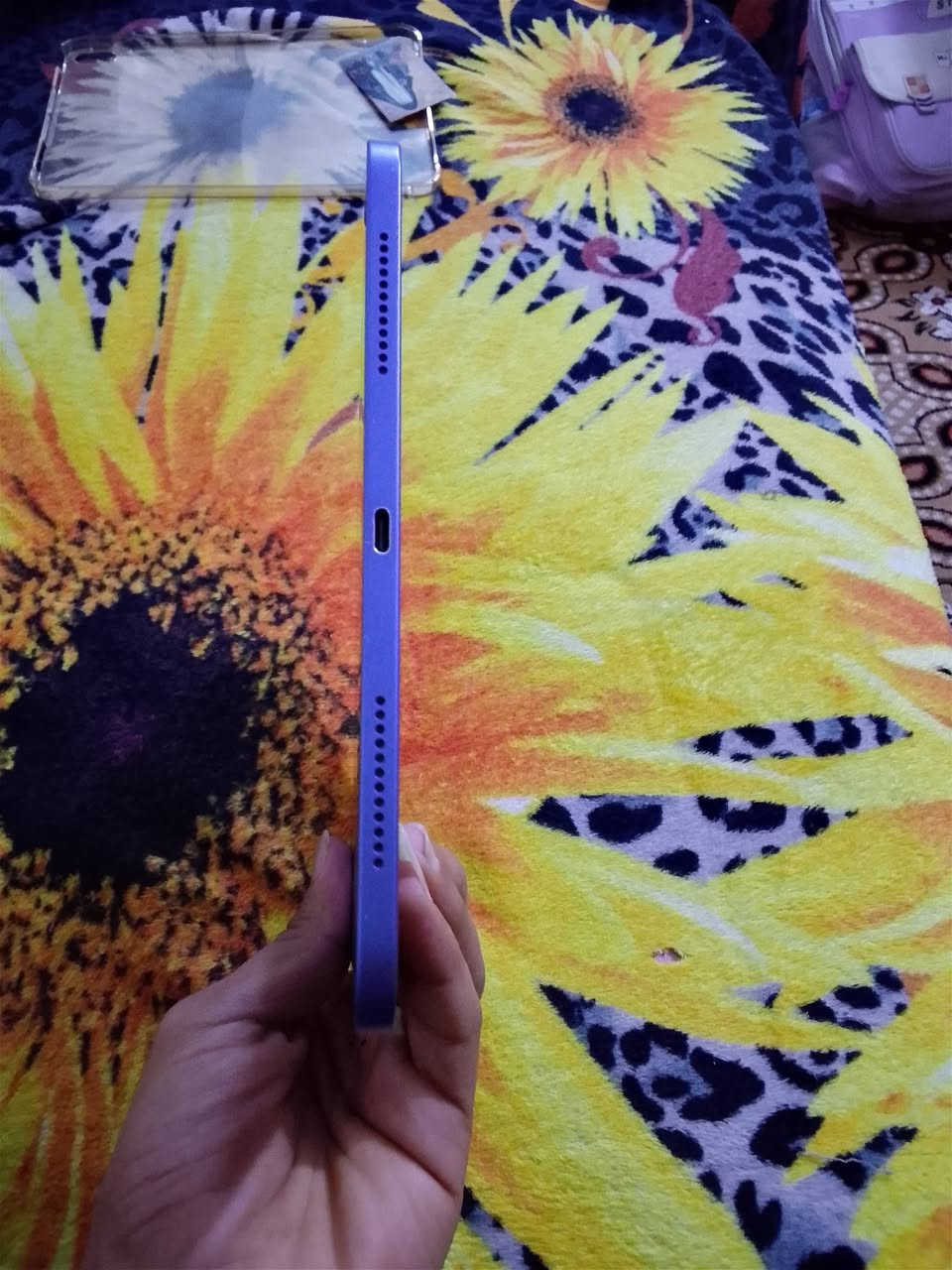 سلام عليكم  ايباد 10  جيل العاشر  جهاز أخو جديد نموضج A اذكره 64. إصدار 26.3 جهاز ضمان يومين تخذه تفحصه جيكه اي خلل. بل جهاز ترجعه  350 الف  رقمي *********** بدون وتساب
