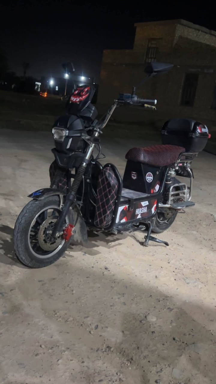 ماطور شحن هيوشه نوع 24 جديد بطاريات جديده يقرن 10 ونص تجي تفحص بيدك وين متريد مكان هيت ناحية الفرات


**إذا كنت صاحب هذا الإعلان وتريد حذفه لأي سبب، رجاءا أرسل رسالة إلى الدعم الفني**