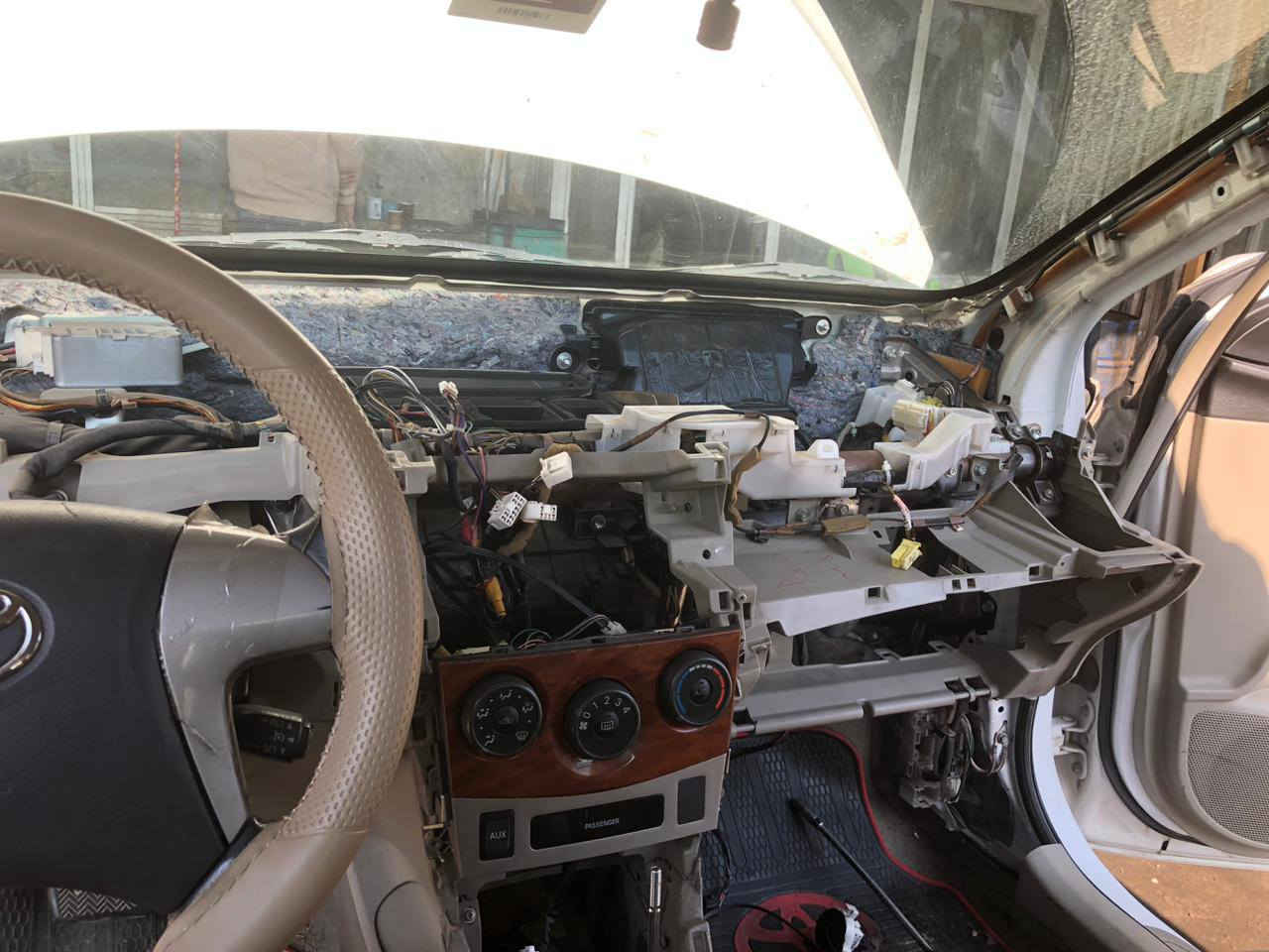 جزء من اعمالنا الخالصة في ورشة كروب اتحاد كورولا العراق 
اتقان 
سرعه 
نظافة 
والأهم الزبون صديقنا😉
بغداد حي الجامعه مقابل جامع ملا حويش شارع كازينو الربيع خلف المصرف السوق الشعبي سابقا 
***********
