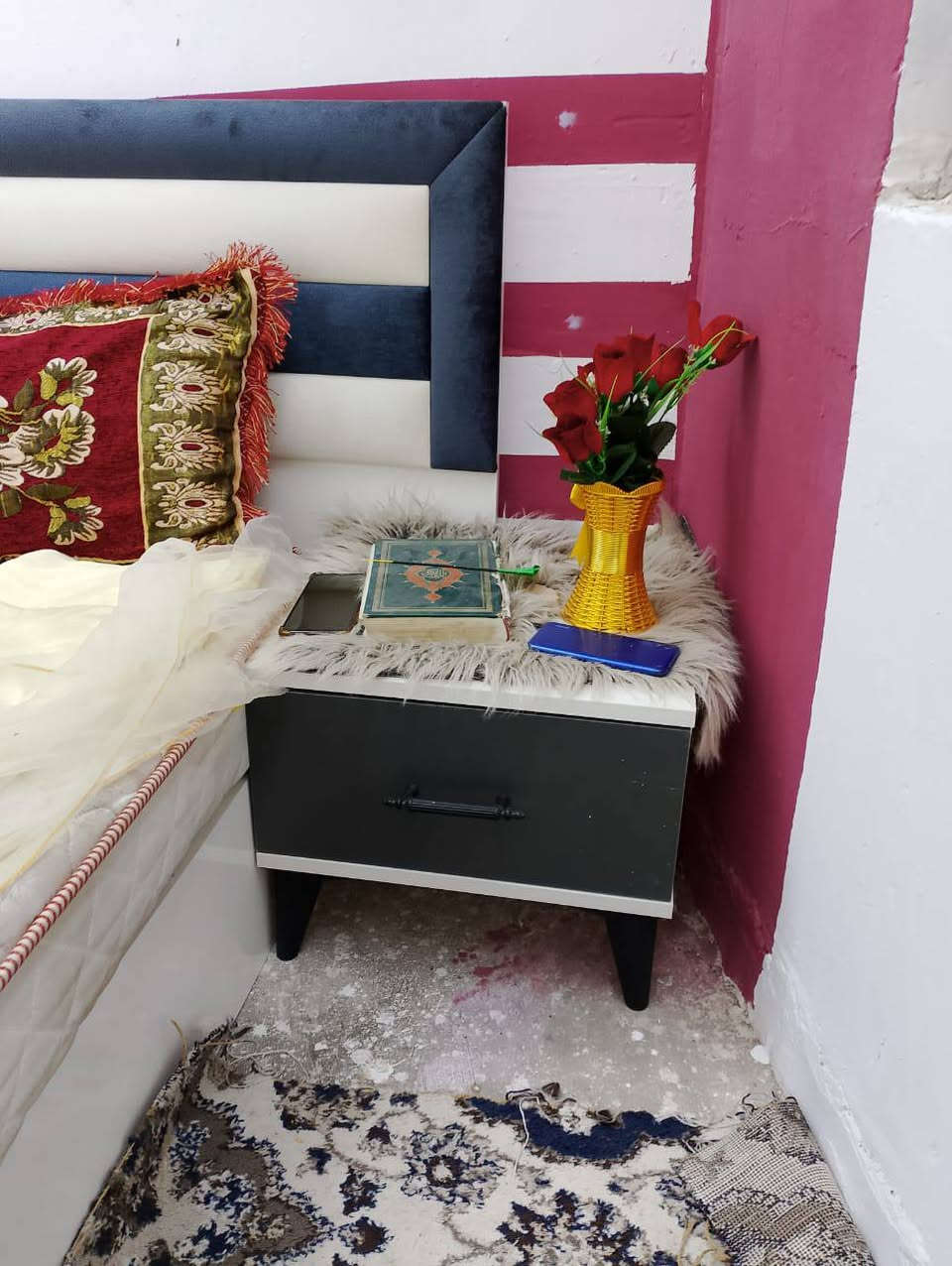 السلام عليكم غرفه نوم تركيه جديده خمس قطع مثل مابصؤره
مكاني جسر ديله التويثه ***********
