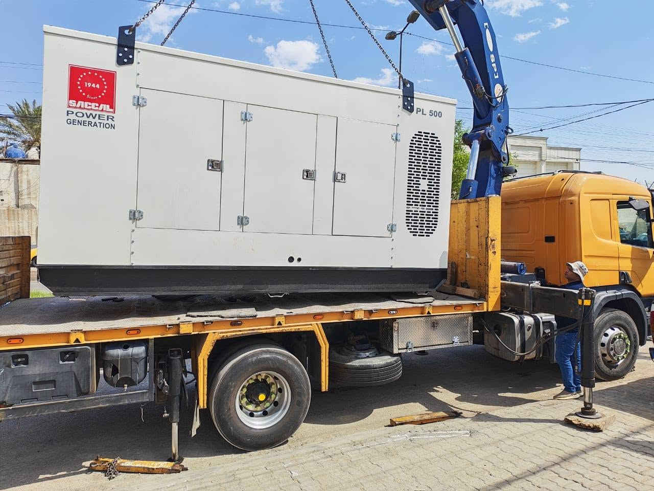 🌟 صباح الخير زبائننا الكرام 🌟
شركة الصقال لتجارة وصناعة المولدات تعلن عن مولدة 500 KVA بمواصفات عالية وجودة مضمونة 💪

🔹 محرك Perkins (صناعة بريطانية 🇬🇧)
🔹 رأس توليد Leroy Somer (صناعة فرنسية 🇫🇷)
🔹 كارت تحكم DSE (بريطاني 🇬🇧)
🔹 كاتم لبناني عالي الجودة، مناسب للأجواء العراقية ويتحمل الظروف القاسية 🇱🇧

✨ أداء قوي + تشغيل مستقر + عمر طويل

🎁 وهدية خاصة لفترة محدودة مع كل مولدة!
💰 أسعار منافسة جداً ومناسبة للجملة والمفرد

🛠️ ضمان سنة أو 1000 ساعة تشغيل (أيهم أسبق)
🛠️ خدمات صيانة متوفرة + قطع غيار وزيوت أصلية

🚚 النقل والنصب داخل بغداد مجاني

📞 للاستفسار والحجز:
***********
أو مراسلتنا على الصفحة مباشرة

🔥 لا تفوّت الفرصة… العدد محدود 🔥
