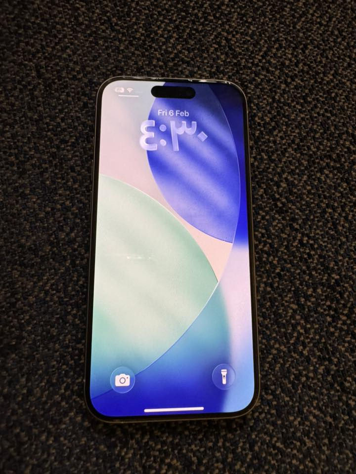 ايفون 15 برو الصغير ذاكره 512 ضمان ماستر بطاريه 89‎%‎ جديد جداً لون ابيض مع الباكيت غراض كامله السعر 975 مع مجال بسيط جداً مكان بغداد كراده 
***********
