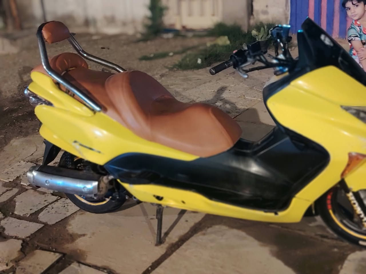 فورزه 8.0 جاهزه مجهزه مكان الديوانيه السعر ٧٥٠ او بيهه مجال بيع او امراوس شراي يجي خاص ***********
