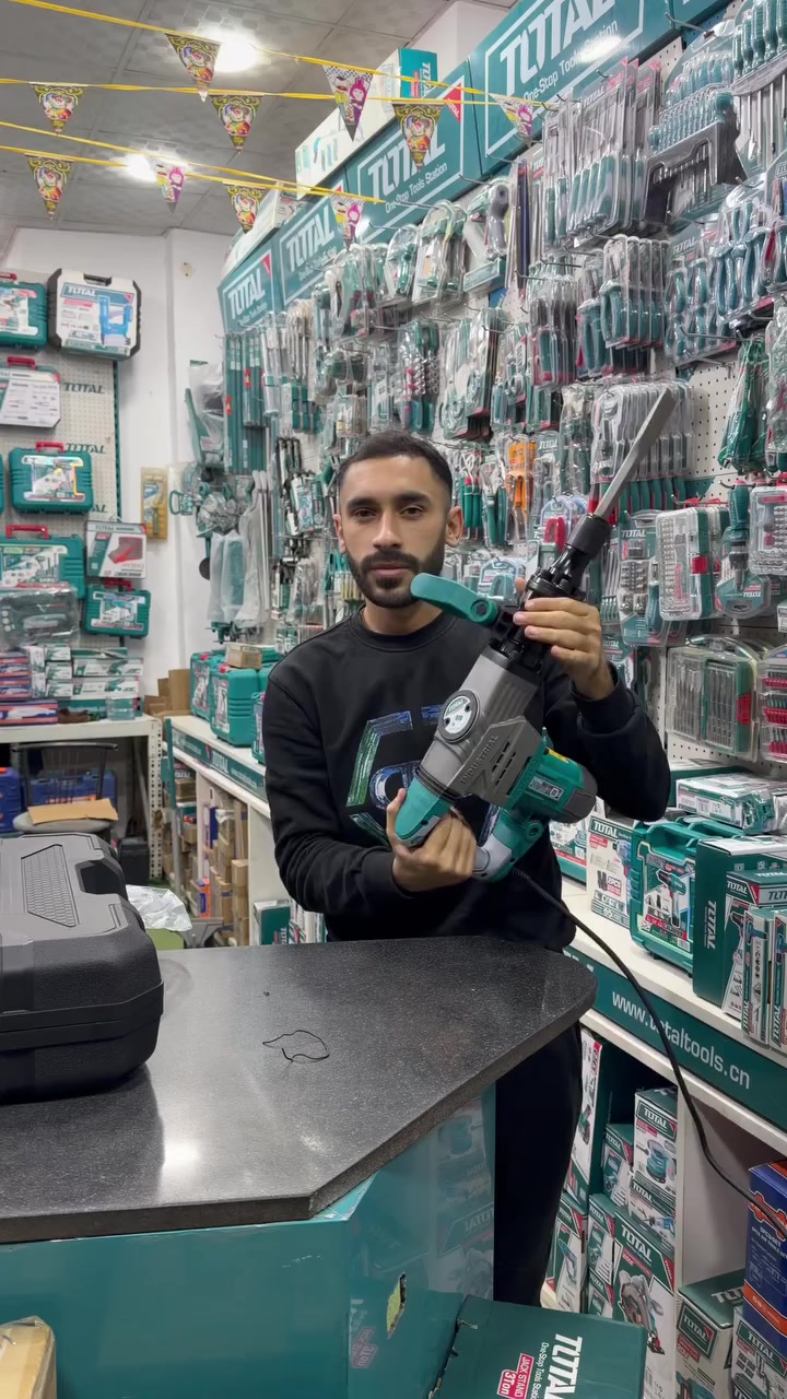 ليه هيلتي تكسير توتال ⁉️
لاننا موفرينه بقوه 1300وات🔥
قوه فعليه يعني تكسر الخرسانه من غير خوف على الهيلتي وكمان هتوفر على نفسك وقت ومجهود☝🏻😎

Model⤵️
✨TH2130016✨

الملحقات🛠️
اجنه✅
مسمار ✅

السعر مفاجأه💥💥

للتواصل 01017663999📱
للتواصل واتساب https://wa.me/201017663999
📍العنوان: المنصوره الحسينيه أمام سور المحطه بجوار الكنيسه
متاح شحن لجميع المحافظات 🚛🚛

#توتال-بدوي
#TOTAL


**إذا كنت صاحب هذا الإعلان وتريد حذفه لأي سبب، رجاءا أرسل رسالة إلى الدعم الفني**