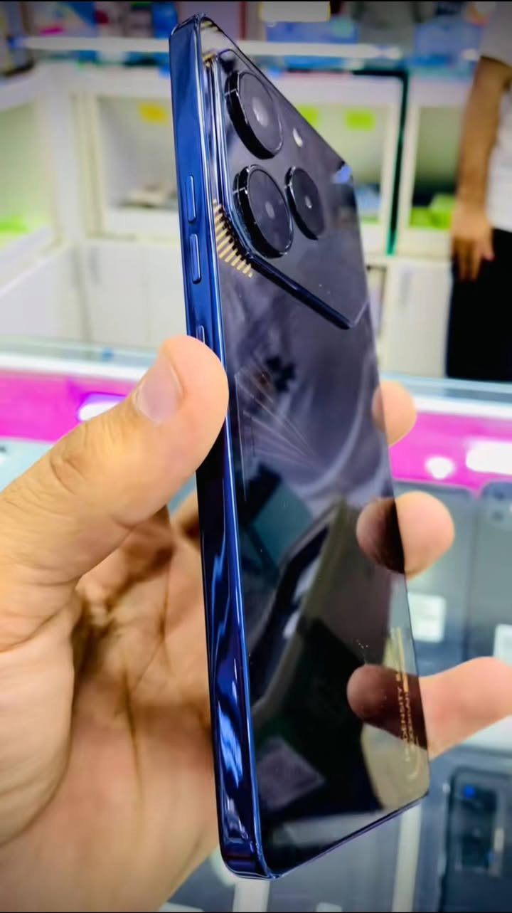 تكنو بوفا 6برو 5g🔥
لعشاق الالعاب والسرعة 

فريمات مجرشة ، بوبجي 60 فريم 

وباقي اللعاب توصل 90 فريم 

مع شاشة امولود فائقة الجودة قياس 6.78 بوصة - 120 هرتز - AMOLED وذاكرة كبيرة 256 جيجابايت مع عشوائية 12 جيجا بايت قابلة للتوسع حتى 24 جيجا بايت وكاميرا احترافية مع خاصية التثبيت البصري 108 ميجابكسل معززة بتقنيات المعالجة الذكية بفضل المعالج الرائع Mediatek Di 80 وحتى تكمل المواصفات العالمية يوفر لك تكنو بوفا 6 برو بطارية خارقة 6000 مللي أمبير - للاستفسار

***********
