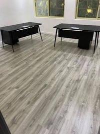 🔥 عندنا كل شي تحتاجه لأرضيتك! باركيه خشب بـ كل الألوان — فاتح، غامق، ب...