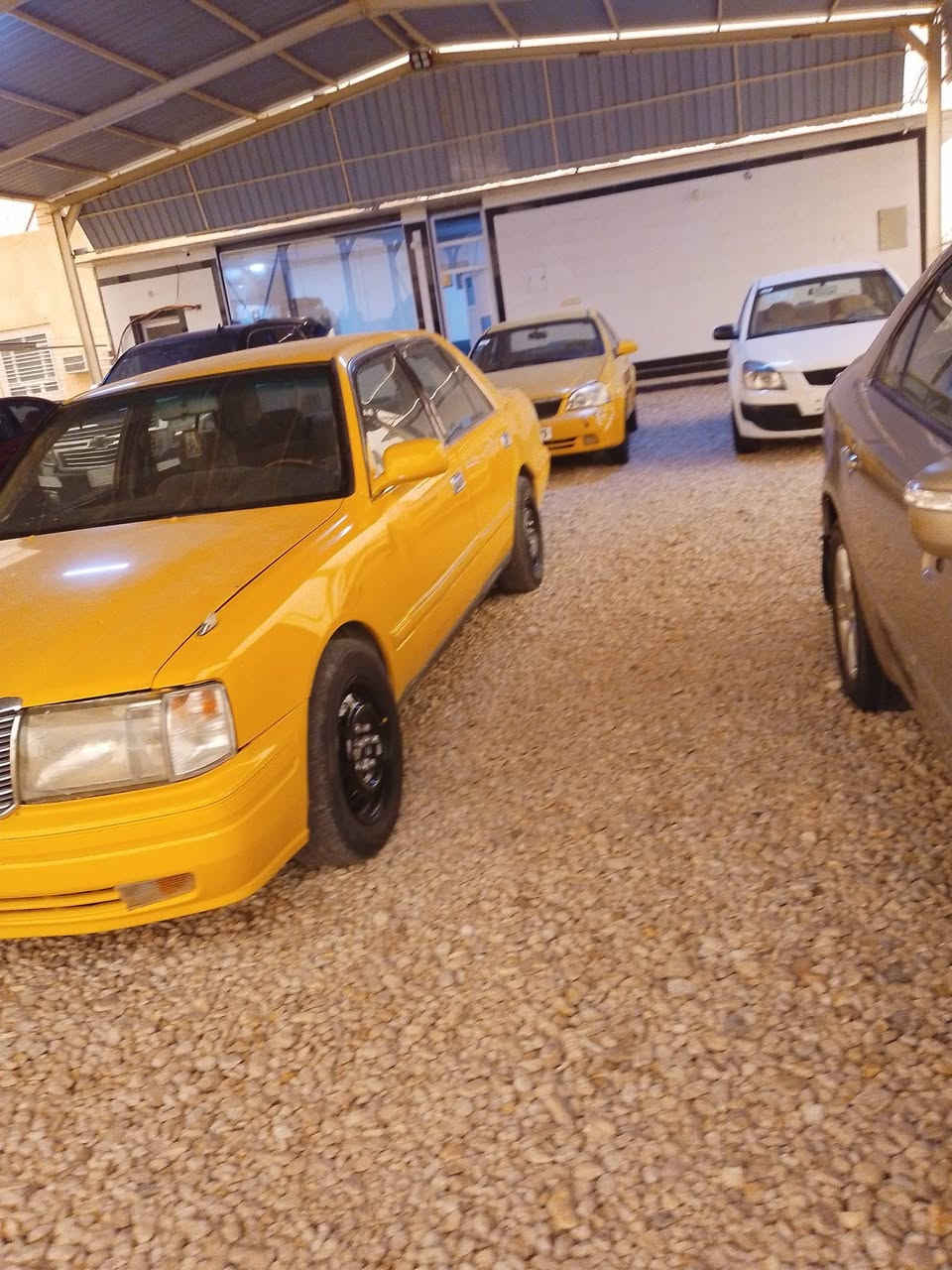 سلام عليكم راس الثور موديل 2000اصل يسرا كير مكينا جدد تبريد ثلج سياره جاهزه على اخر حبايه كير مكينا حداديه تبريد خير من الله بيع سريع سعر 55وبيها مجال مكاني بابل اتصال ***********او ***********
