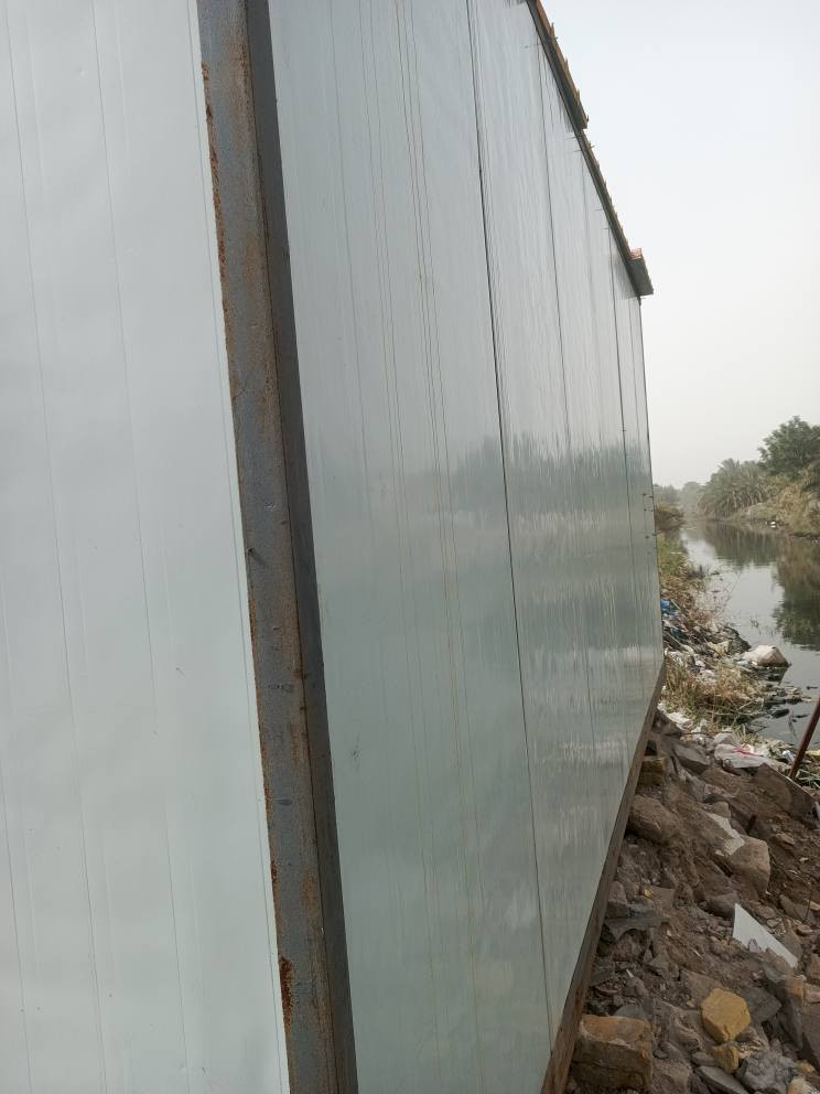 كرفان طولة 6متر وعرضه 3 والعلو 3 جديد تفصال صارلة شهر ونص من سويته الارضيه حديد وفوكاه بلايود ابو ال10 الاصلي شغل جديد كامل من باب وشباج وجام وكهرباء مسلك نقاط كهرباء واضائة مرتبه من كلشي وكلش نضيف سعر مليون و700 وبي مجال للشراي البصرة, العراق


**إذا كنت صاحب هذا الإعلان وتريد حذفه لأي سبب، رجاءا أرسل رسالة إلى الدعم الفني**