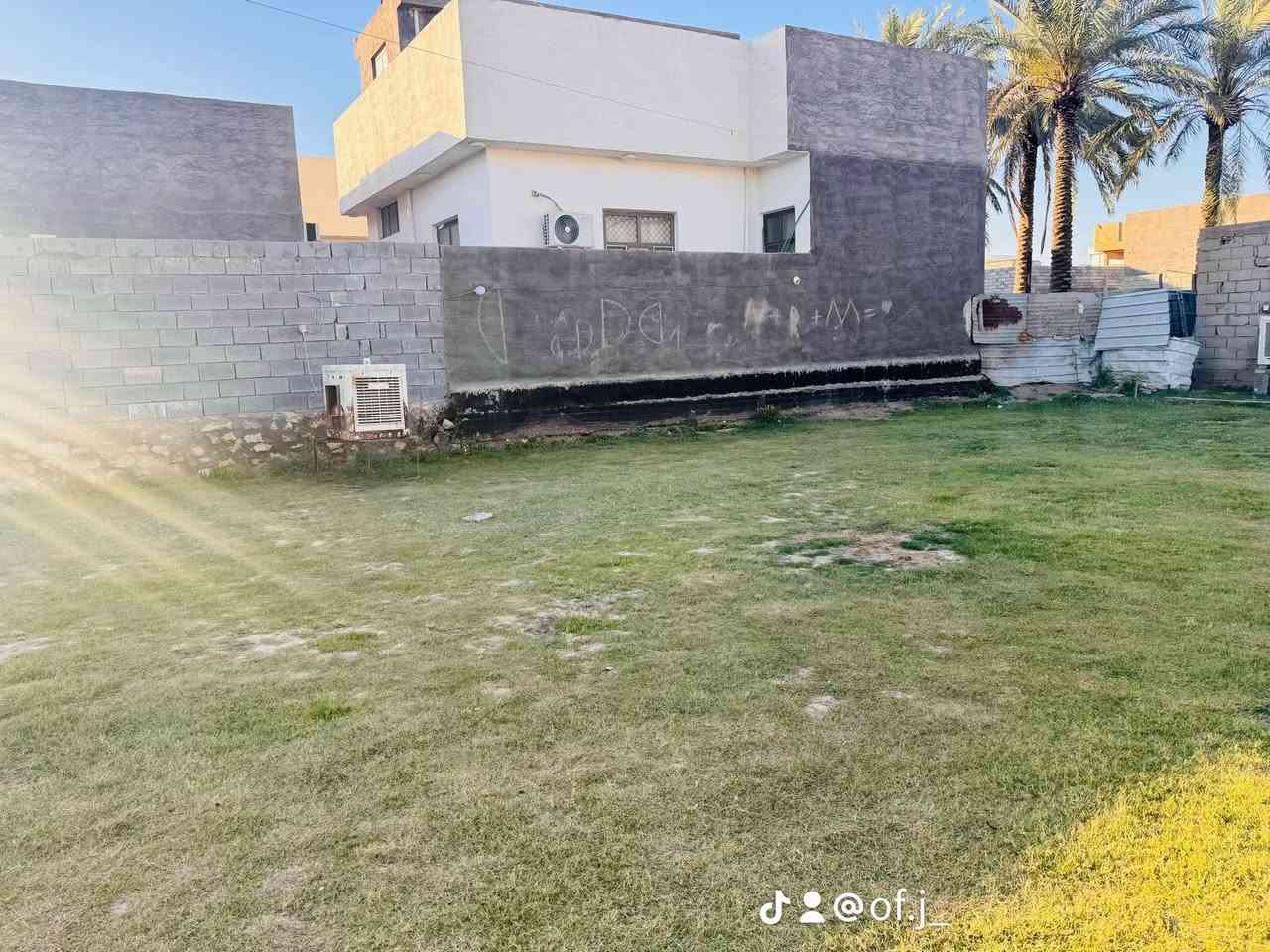 📍 قطعة أرض للبيع – الرمادي / شارع 40 (خلف جامع الواثق)

🔹 الموقع: قريب جداً من شارع 40 خلف ماركة ام رياض 
🔹 المساحة: 150 متر

📄 جنس العقار: طابو زراعي سند 25 – تنازل مباشر

منطقة حيوية وقريبة من الشارع الرئيسي

فرصة ممتازة للاستثمار طويل الأمد

💰 سعر المتر 125الف
📉 السعر قابل للتفاوض
استفسار على الرقم ***********
