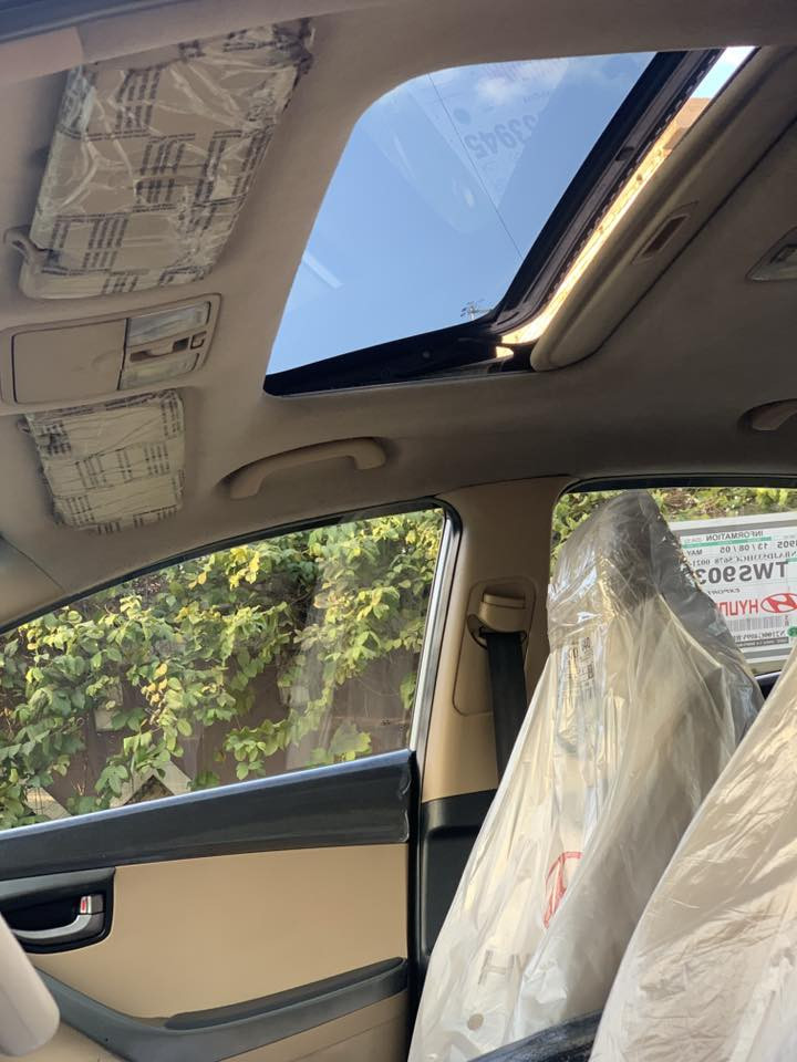 إلنترا هونداي خليجي  🇰🇷12
رقم بغداد الجديد الانكليزي هزه جديده 

نظام ايكو اقتصادي باسمي تحويل مباشر مكينه وكير خير من الله 

1800 دوش  تبريد ثلج بمعنى الكلمه ❄️ 

لون ابيض بدون صبغ ولاحادث 

مابيها اي نقص مواصفات معروفه فتحه اشاير بالمري +تحكم بالمري فتحت سقف تحكم ستيرن شاشة ايباد اصلي كامره دواره ارضيه جلد 

بغداد الكرخ حي العامل 
١١٨ وبيها مجال
*********** 

متوفر واتساب
