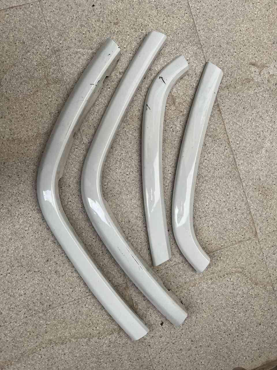 غراض جيب لاريدو اصلية تفصيخ اسعار مناسبه 

1/ لايت ايسر 
2/ دعاميه بلاك توب قطعتين 
3/ برده صندوك
4/ دوسة متوفر فقط جهة اليمنه
5/ تريشه خلفيه كامله قطعتين جهة اليسره
6/ بطانة جاملغ 
7/ ماسكات يسره ويمنه 
8/ صالنصه كامله تك


**إذا كنت صاحب هذا الإعلان وتريد حذفه لأي سبب، رجاءا أرسل رسالة إلى الدعم الفني**