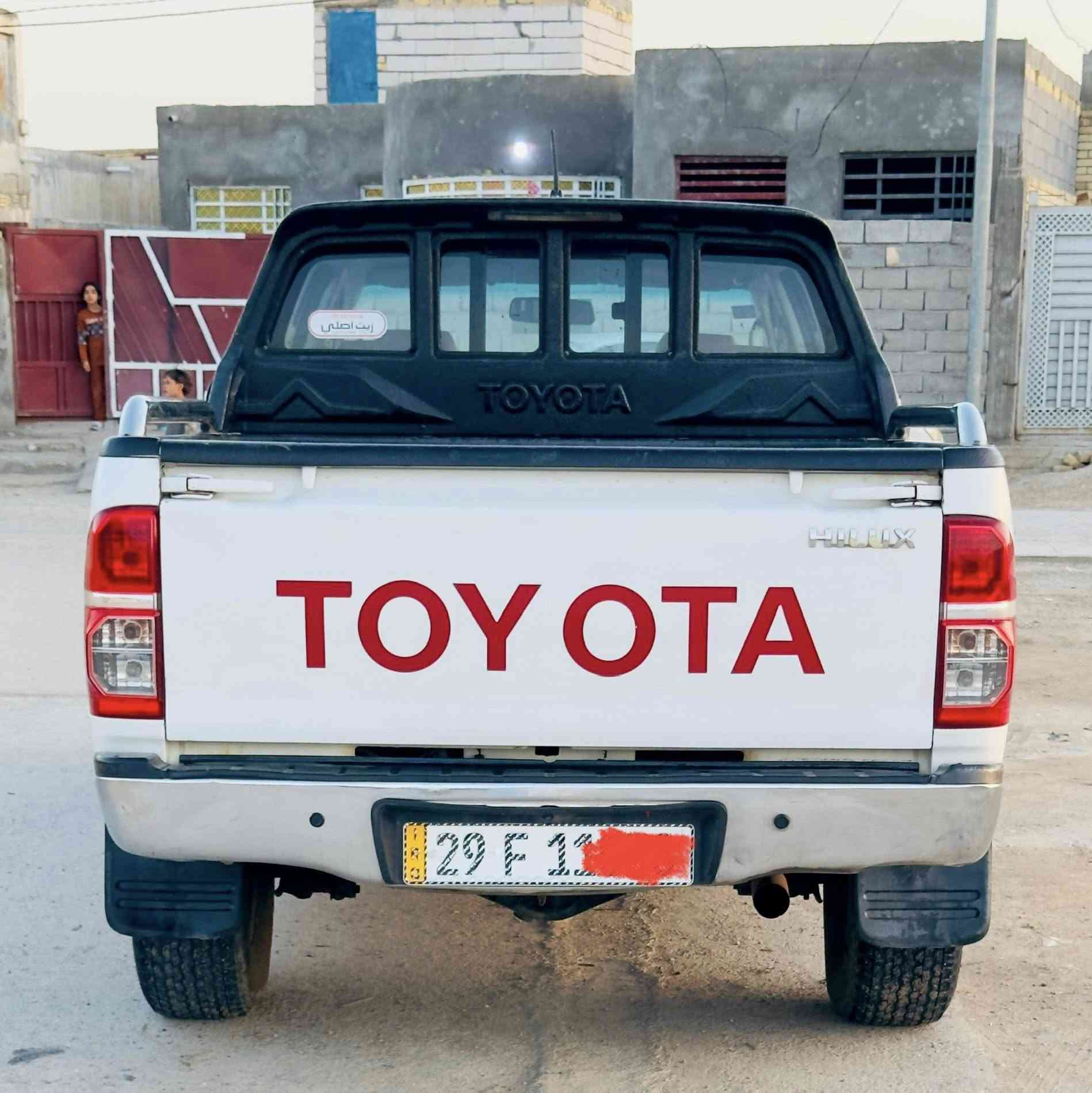 فلاونزه 2014 فور ويل فول مواصفات كير عادي كفاله عامه 
رقم واسط نكليزي بسمي تخم تاير جديد تبريد ثلج  مكان السياره الناصريه السعر 195وبيه مجال رقم الهاتف 
***********
***********
