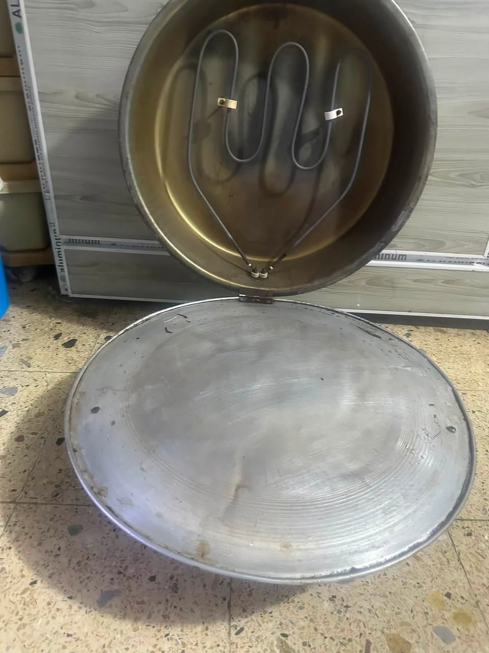 تنور كهربائي اخو الجديد والياخذه بالعافيه عليه
استعمال قليل


**إذا كنت صاحب هذا الإعلان وتريد حذفه لأي سبب، رجاءا أرسل رسالة إلى الدعم الفني**