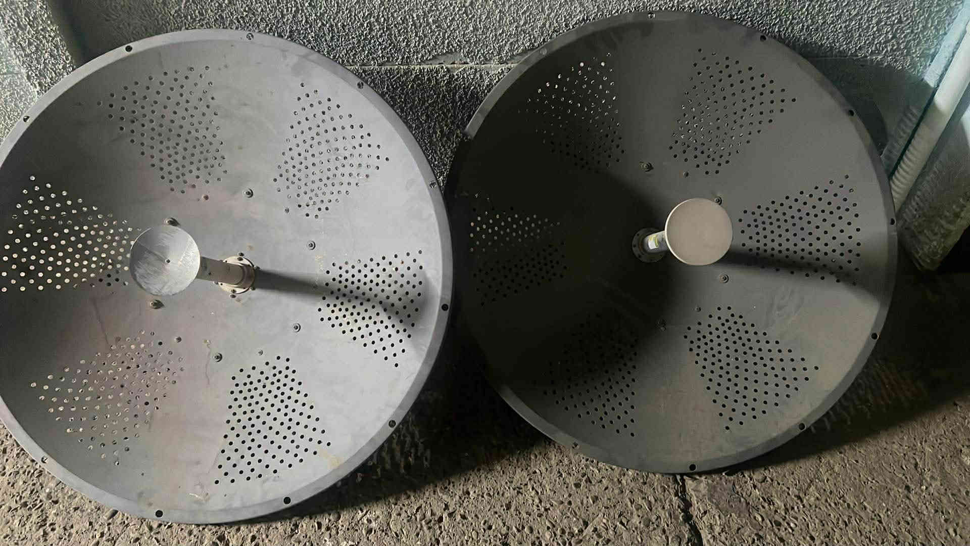 توفرت لدى مكتب blue line لشراء صحون الانترنت 
X11 سعره 18 ورقة الزوج
دش 30 ubnt سعره 80.000
دش 32 هايبر لينك 85.000
روكت xw 85.000
ميموسا سعره 280.000
912. 35.000
عاكسة مكسما 1500.  80.000
عاكسة مكسما 850. 65.0000
يوجد لدينا توصيل كافة المحافظات 
***********
