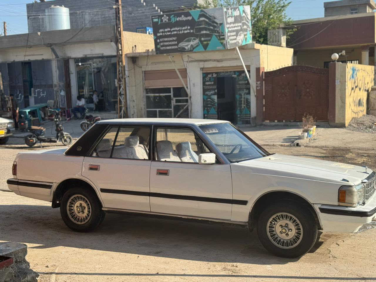 سلام عليكم سوبر موديل1985 للبيع سنوية فحص هزه جديد لحد 2031 شرط تحويل كير اوتماتيك محرك وينجي 
سعر43 بيمجال مكان كركوك
***********
***********
***********
