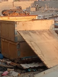 صندوق • ١م×١٫٢م • بغداد المعامل