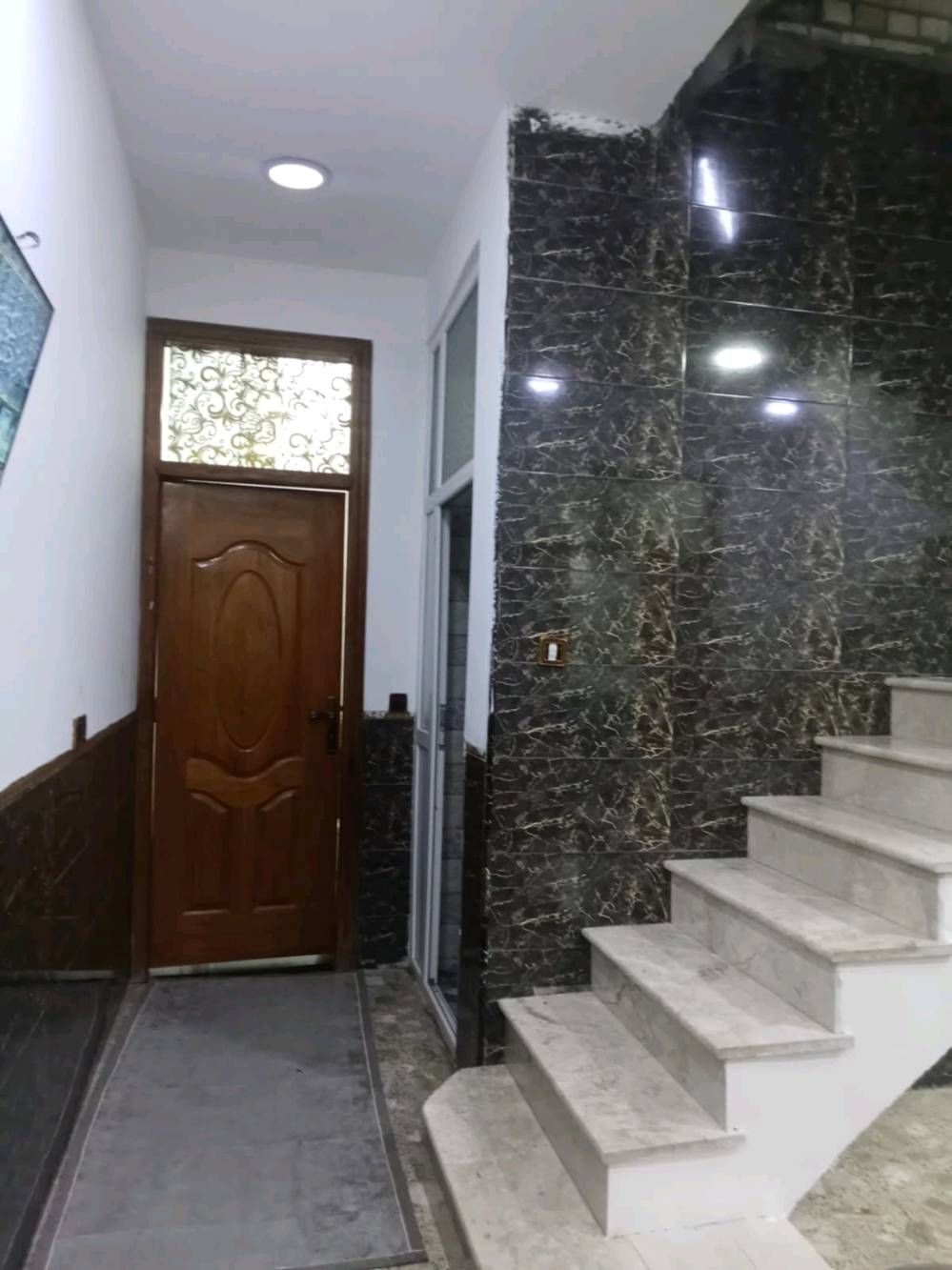 بيت للبيع ١٠٠ م طابو زراعي سند 25 بغداد الكماليه كاع ابو رشاد طابق الأول مفتاح طابق الثاني باقي بس ابياض وارضيه شبابيك ماء كهرباء اشتايكر بيتونه كامل