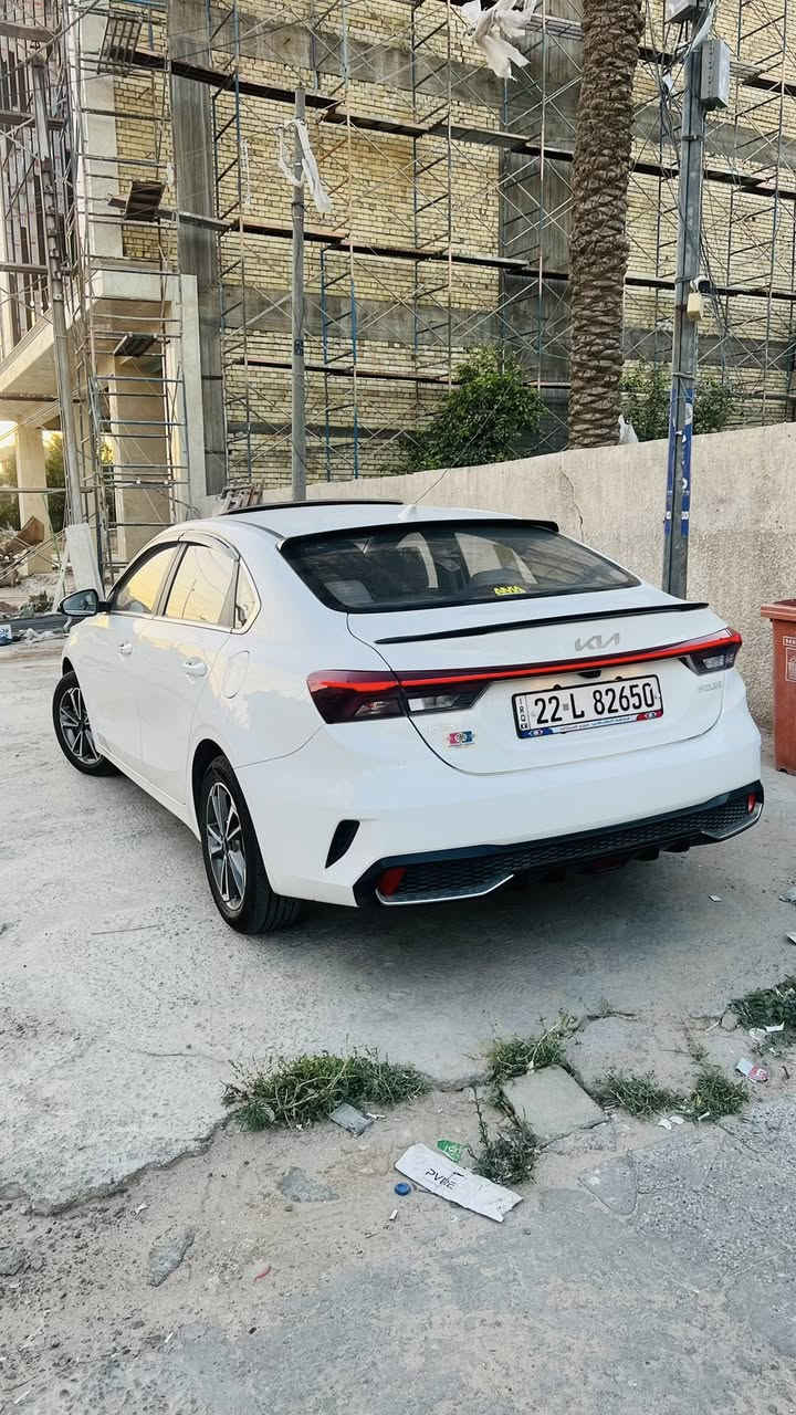 سلام عليكم من رخصة الادمن
كيا k3 تجميع الصيني موديل 2022 محرك 1500 دبل نوزل كير طيارة 8 سرع. سيارة فول مواصفات جاهزة من كلشي مقفوله  من ضربة و حادث عدا التكحيل بسيط في الدعامية الأمامية سيارة ماشية 48000 رقم بغداد السنوية باسمي العنوان بغداد المنصور الداوودي رقم الهاتف ***********
