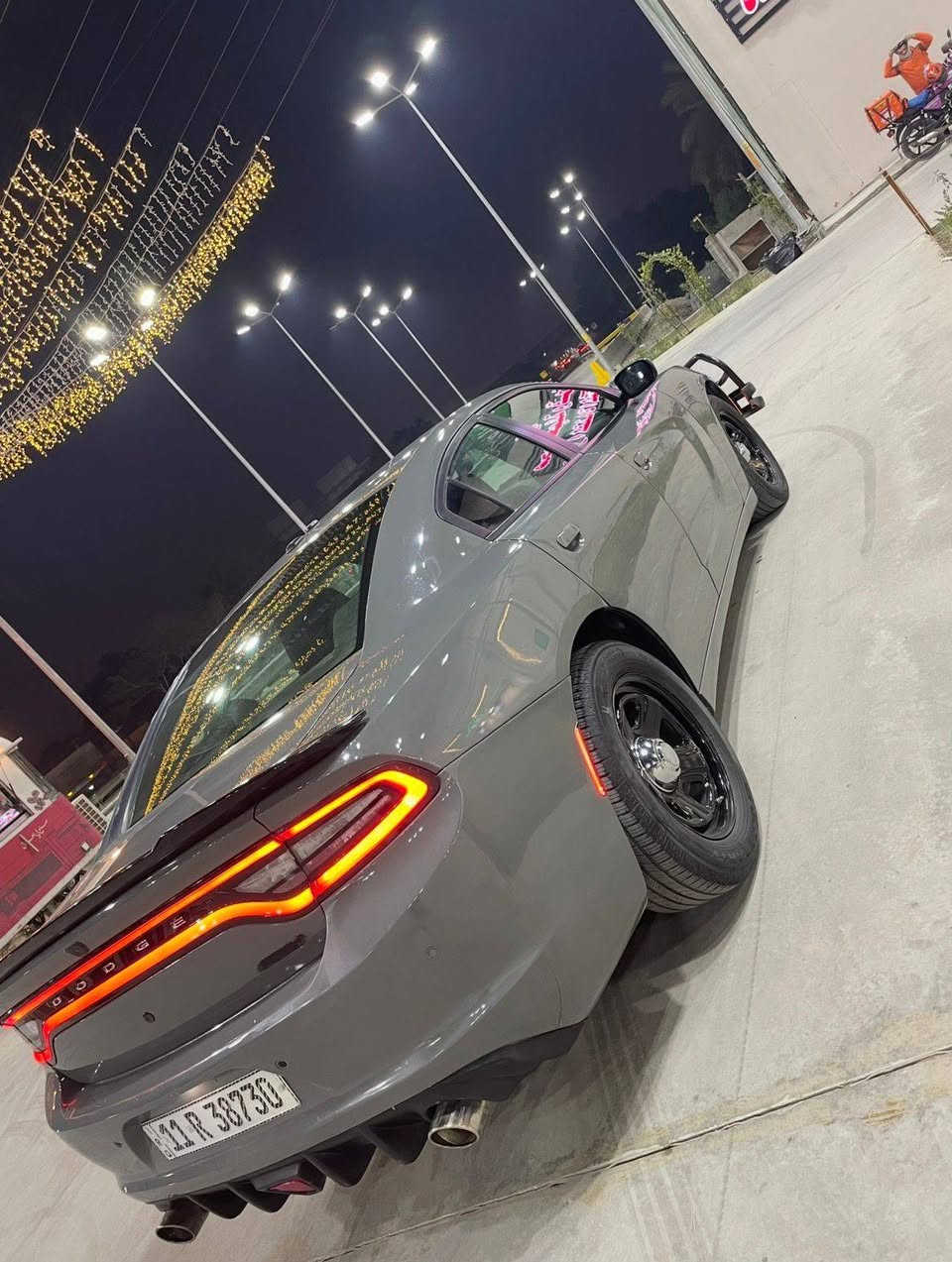 جارجر ٢٠٢٣ اصل بوليسي تو ويل
سياره سابقا جانت سودة نصبغت سمنتي تبديل لون اصولي 

حادثها اربع جاملغات 

سياره حاليا جاهزه لاخير حبايه 
مابيها كل نقص 
للبيع او مراوس 

مكاني بغداد الكاضمية 
 السعر ١٦٠ 
رقمي ***********
