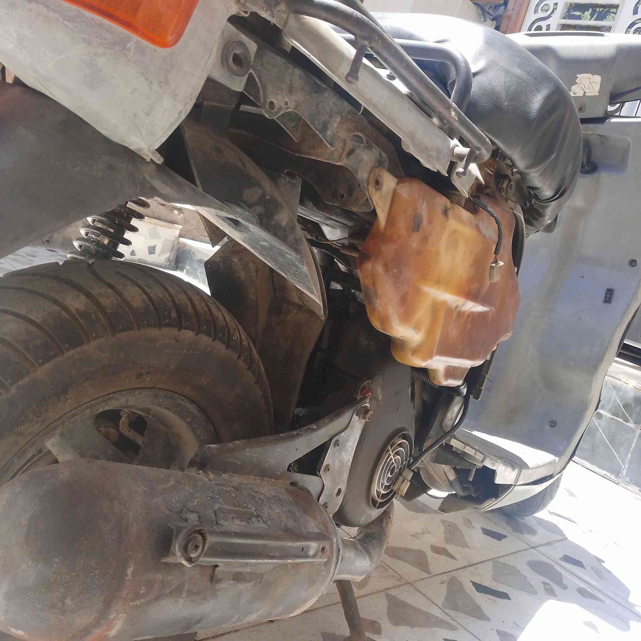 سلام عليكم دراجه بيكم للبيع السعر 250وبيه مجال العنوان بغداد الشعله 
***********
