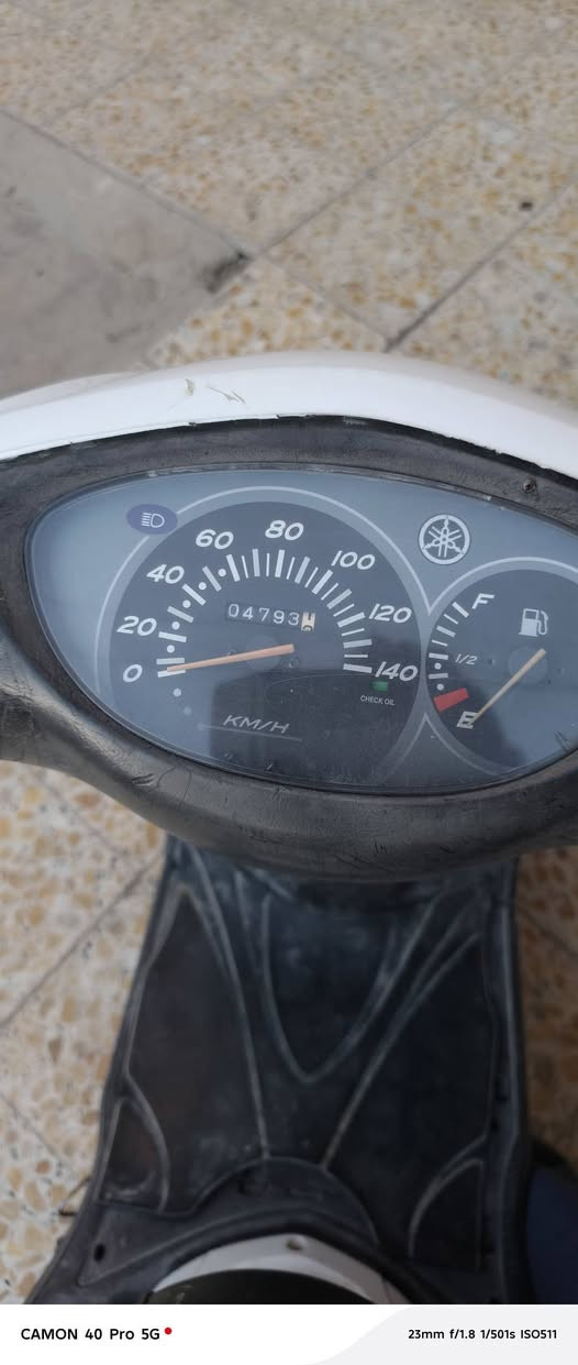 سلام عليكم البيع فقط دراجه اسعر 400 وبيها مجال قليل بريز محرك ما مفتوح بس صار اسبوع دخان ابيض قليل ومن تحمه تكطع  كهربايات كلها شغاله نكره سلف بي وقت تايرات جدد ولا فتيله معدل خير من الله  مكان بغداد الشعله اللتصال ***********
