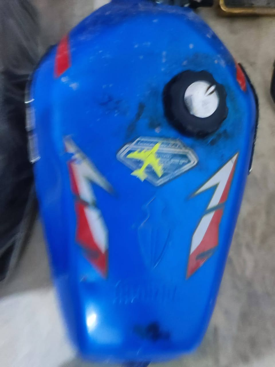 السلام عليكم قراض ماطور للبيع كلمن وسعرو  اتصل ***********
