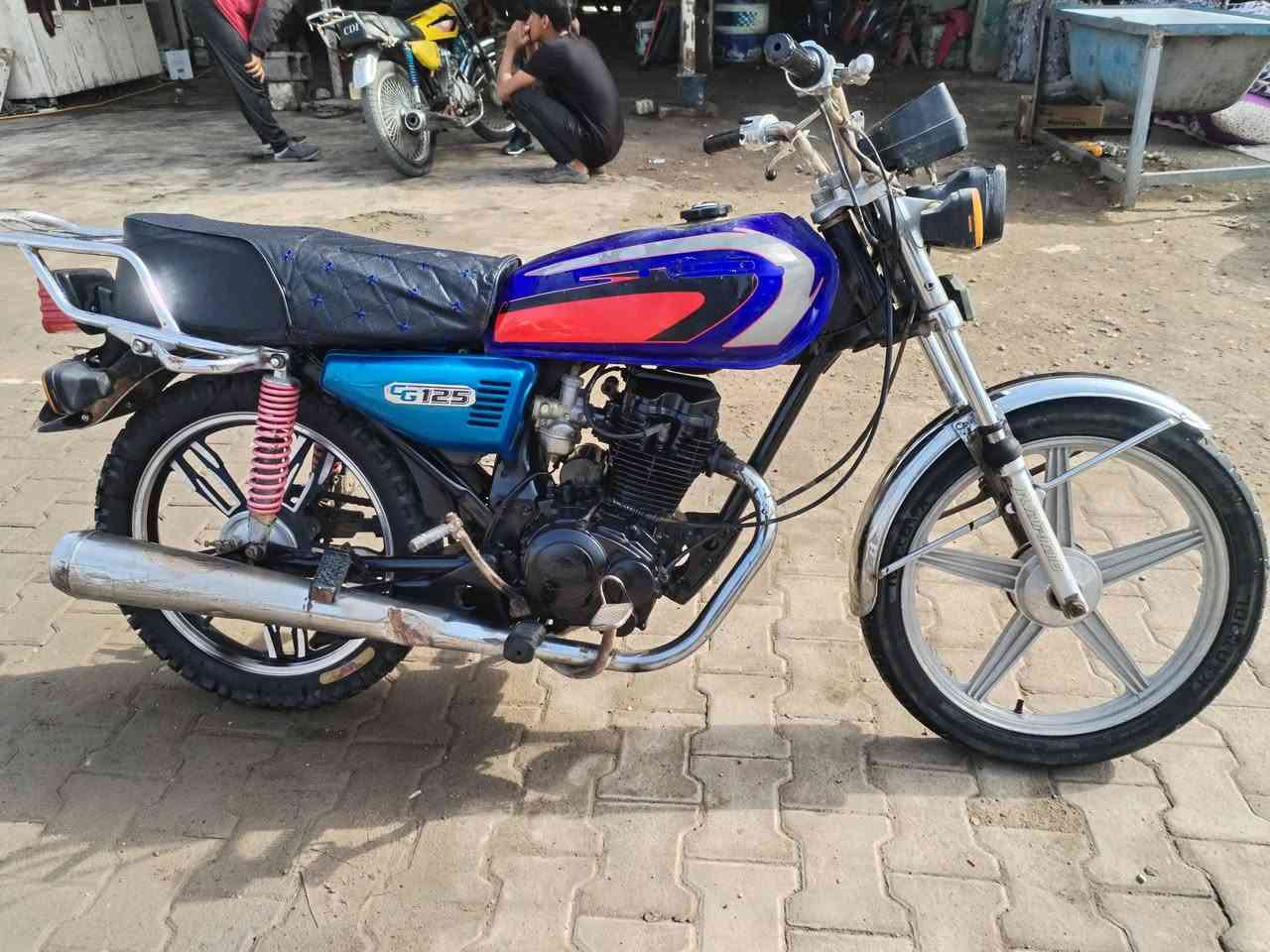 سيفان 5 كير موديل 2021
المكان واسط صويرة
السعر اتصل ودلل
 ***********
