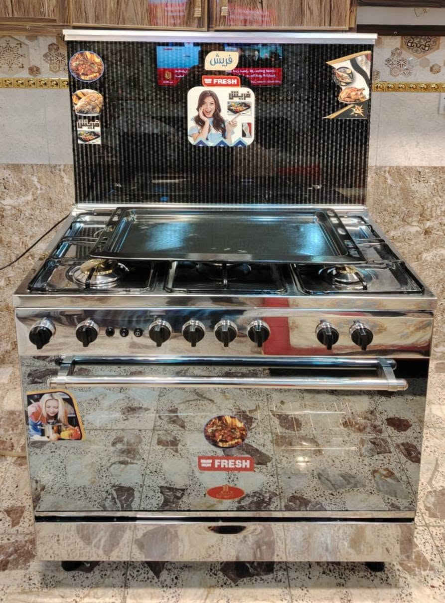 ❤️‍🔥طباخ فرش مصري للبيع❤️‍🔥
الطباخ ماركه معروفه FRESH (( المصري الأصلي)) استعمال قليل كلش الفرن والعيون.
✅️ حجم 90×60. (( ابو الفرن الواسع جانبو )).
✅️ الطباخ سل ستيل كامل 5 عيون.
🔥كل العيون والفرن نااااره زرررركه🔥. 
 كل الكهربائيات تشتغل فووول بيه الجداحات وماطور شوي الدجاج والأضائه الداخليه للفرن ....وياه صينيه وشبجه الفرن وقاعده شوي الدجاج.
((مكلفه بالنشر فقط))...ماعدهم لا حجز للطباخ ولا توصيل.
مكانه الاعظميه. 
🔴 السعر 300 قفل 🔴 السعر مابيه مجال...لان هذا نص سعر الجديد دينباع وهو مايفرق عن الجديد بشي.
***********

